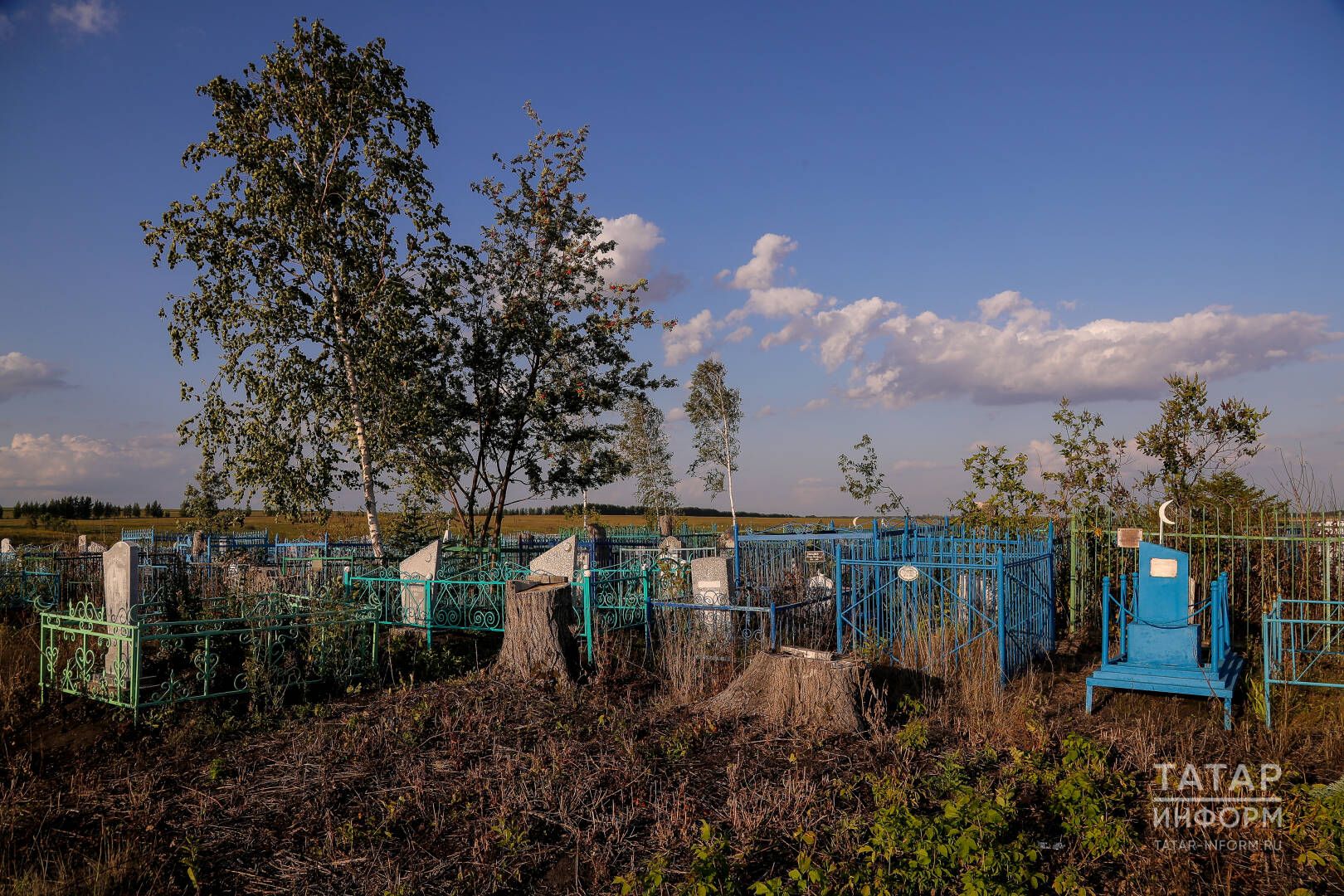 Үлгән кешенең киемнәрен нишләтергә?