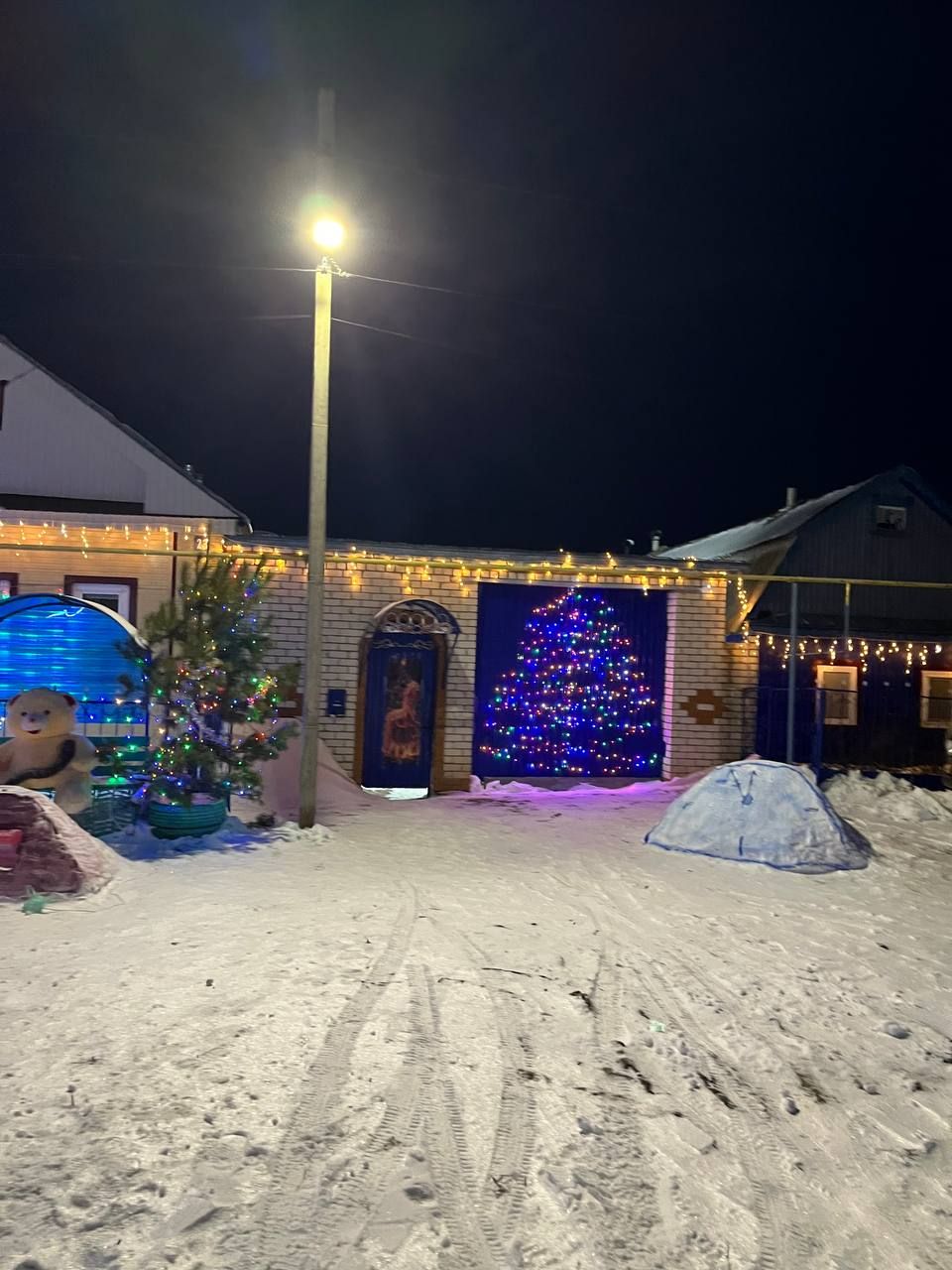 Гаҗәеп авыл: «Безнең авылны Ульяновск шәһәреннән, Чувашиядән, Самарадан кадәр күрергә киләләр»