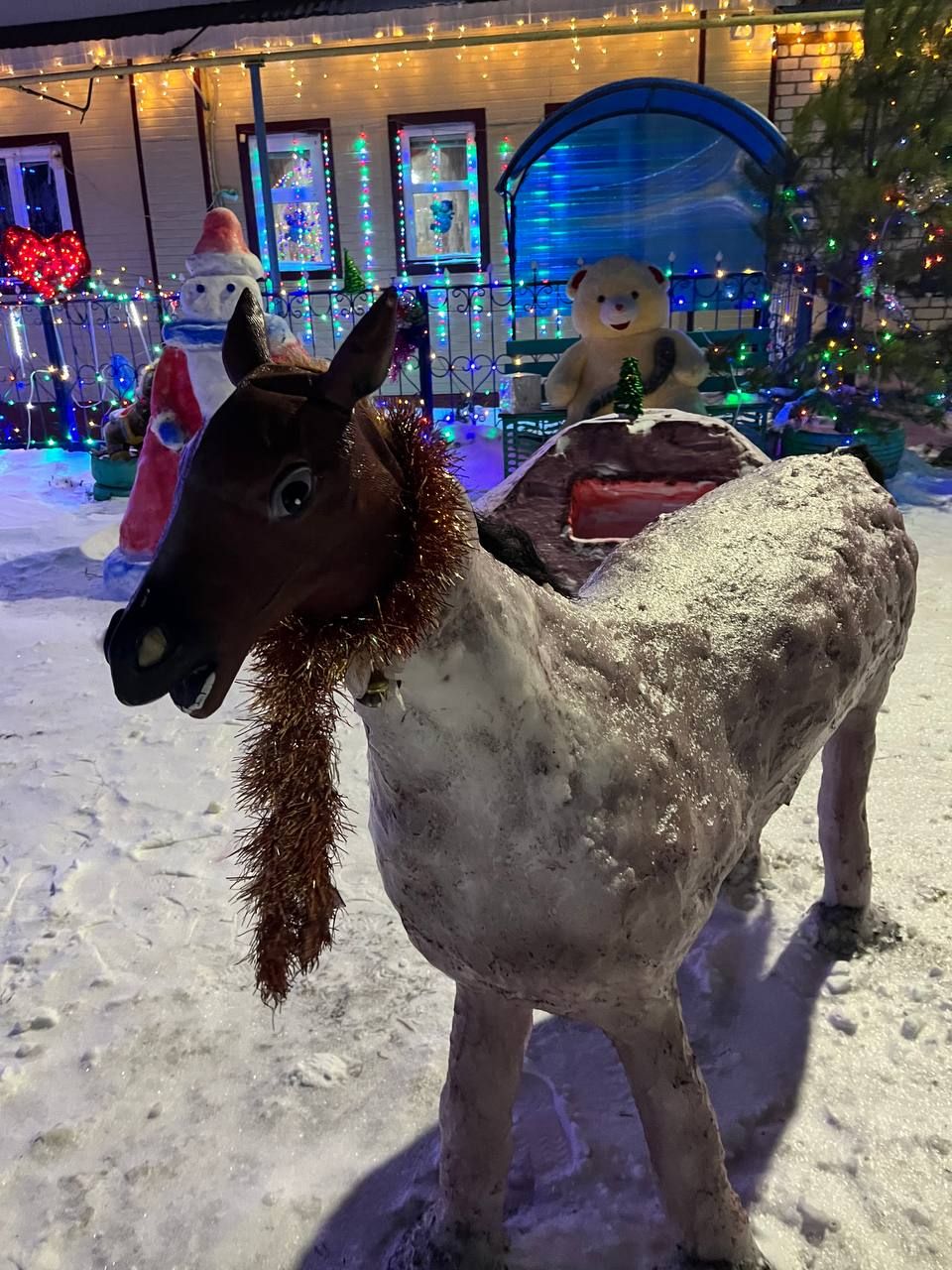 Гаҗәеп авыл: «Безнең авылны Ульяновск шәһәреннән, Чувашиядән, Самарадан кадәр күрергә киләләр»