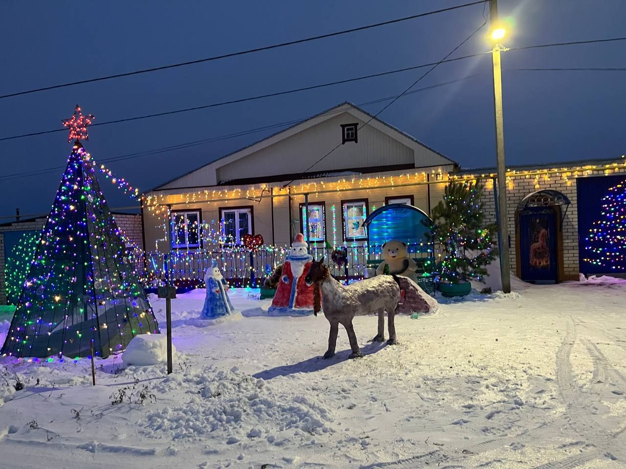 Гаҗәеп авыл: «Безнең авылны Ульяновск шәһәреннән, Чувашиядән, Самарадан кадәр күрергә киләләр»