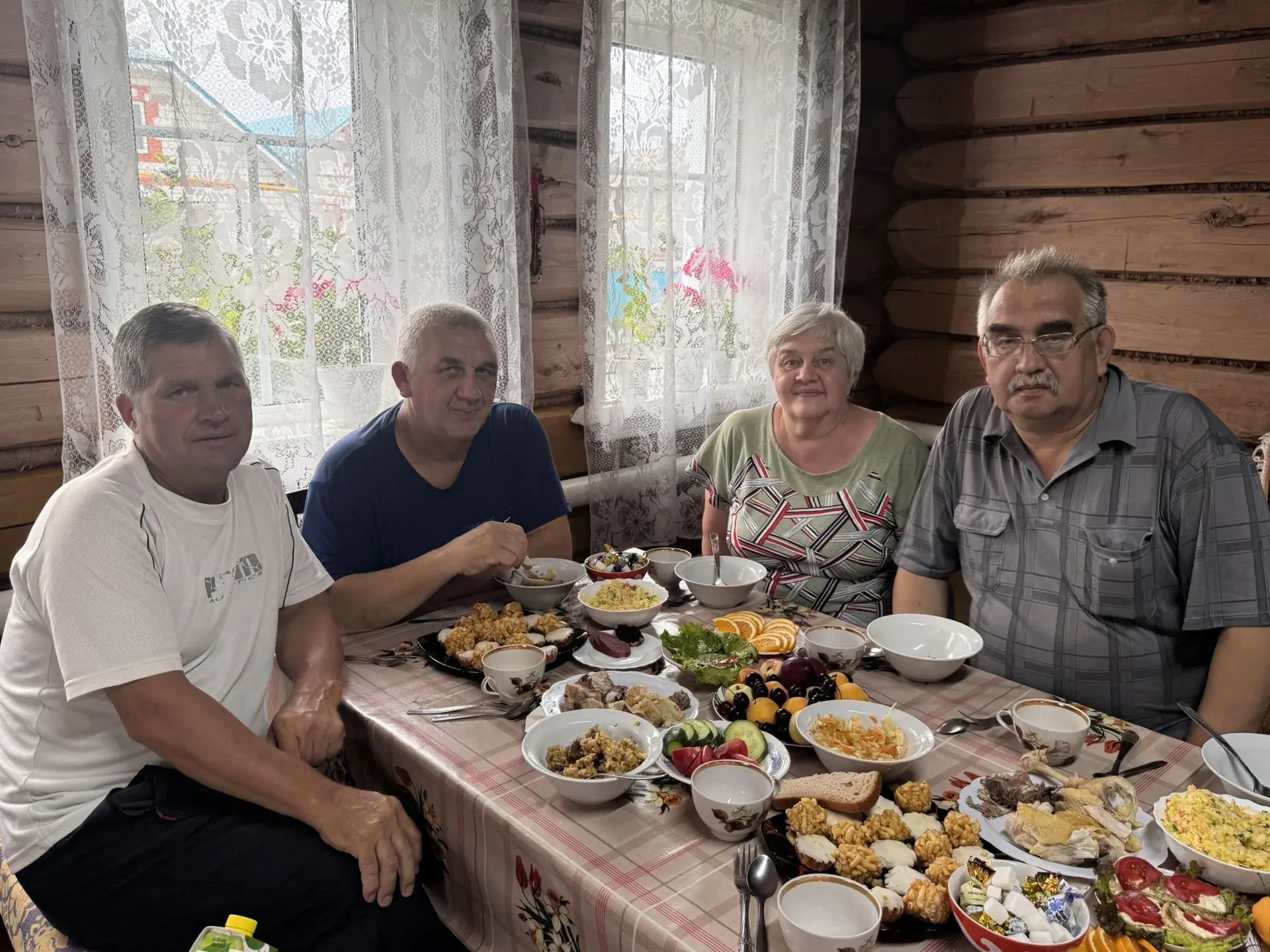Өч ятимне үзенекедәй үстергән Факия әни: «Берсен дә бирмим, үзем үстерәм!»