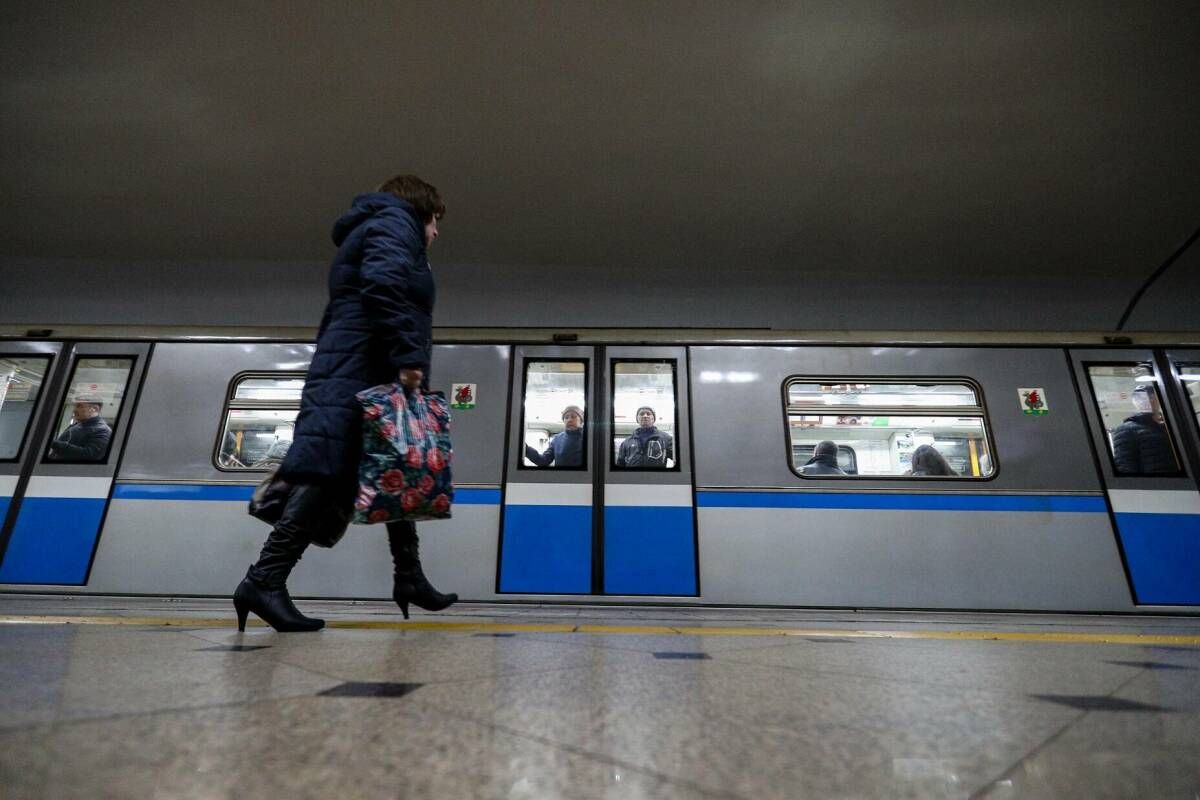 Казан метросында бер кызны күреп, күзләремне кая куярга белмәдем
