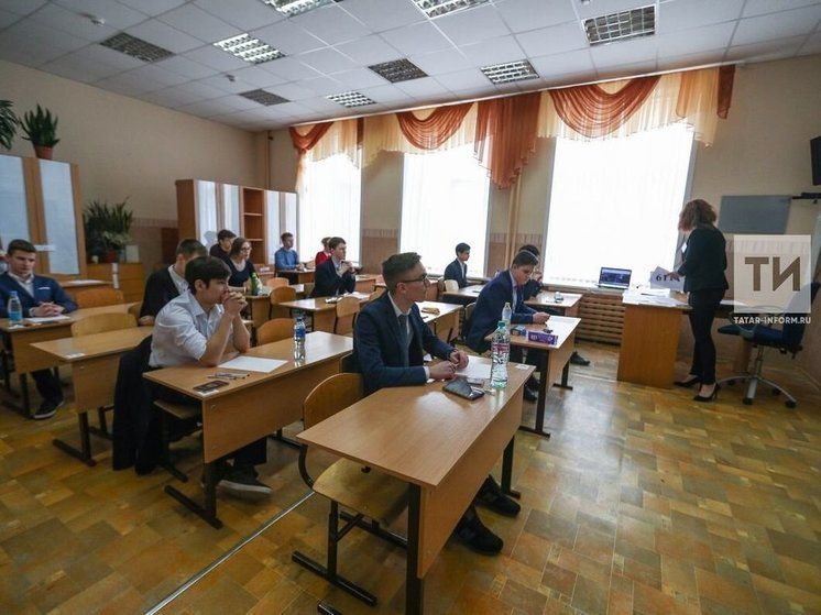 «Укытучым, дәрәҗәң нигә югалды?»: җәмгыять мөгаллимне кадерләүдән туктадымы