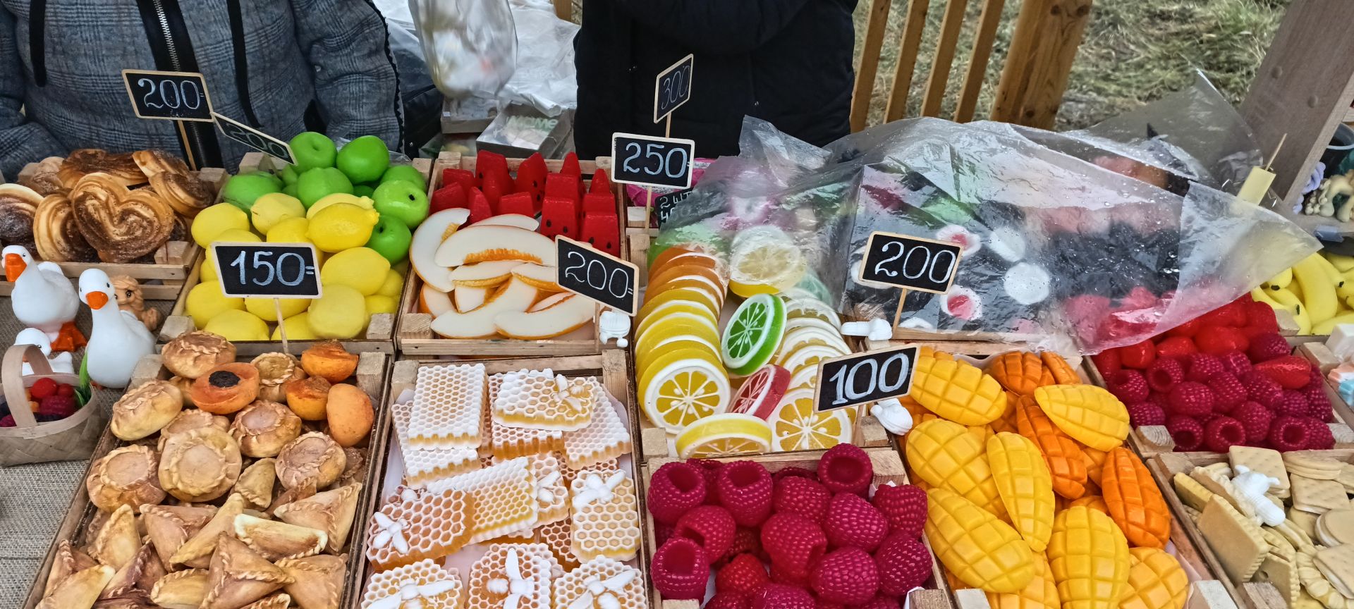 “Уклау да бүләк итәм!” — Колмакчы ярминкәсендә осталар ни тәкъдим итте?