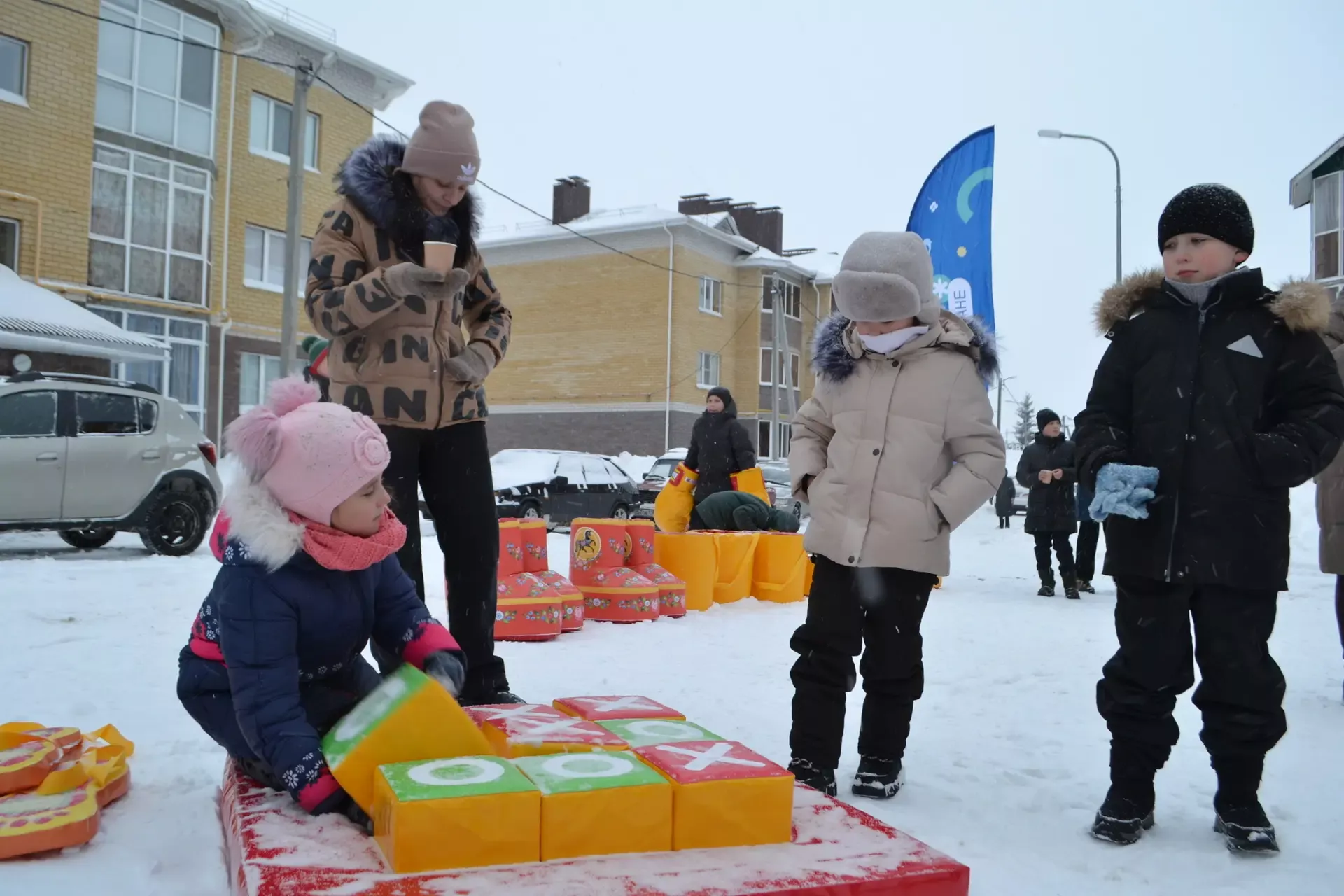 Кар, чәй һәм күршеләр: Апаста кышкы бәйрәм гөрләде