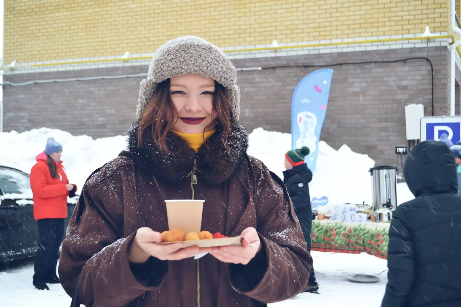 Кар, чәй һәм күршеләр: Апаста кышкы бәйрәм гөрләде