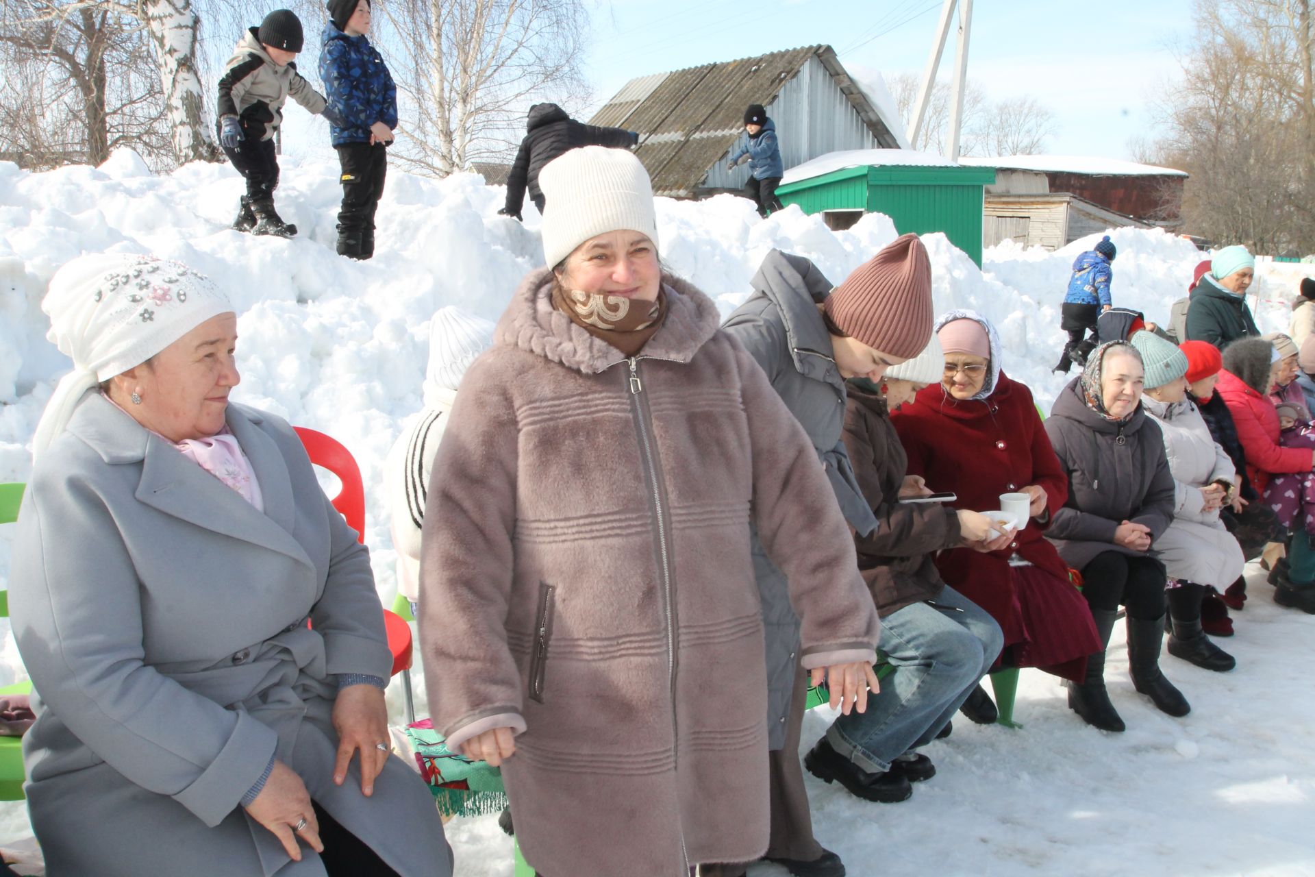 Нәүрүз көнендә кем нәрсә теләмәс?! Нәүрүз бәйрәменнән безнең репортаж