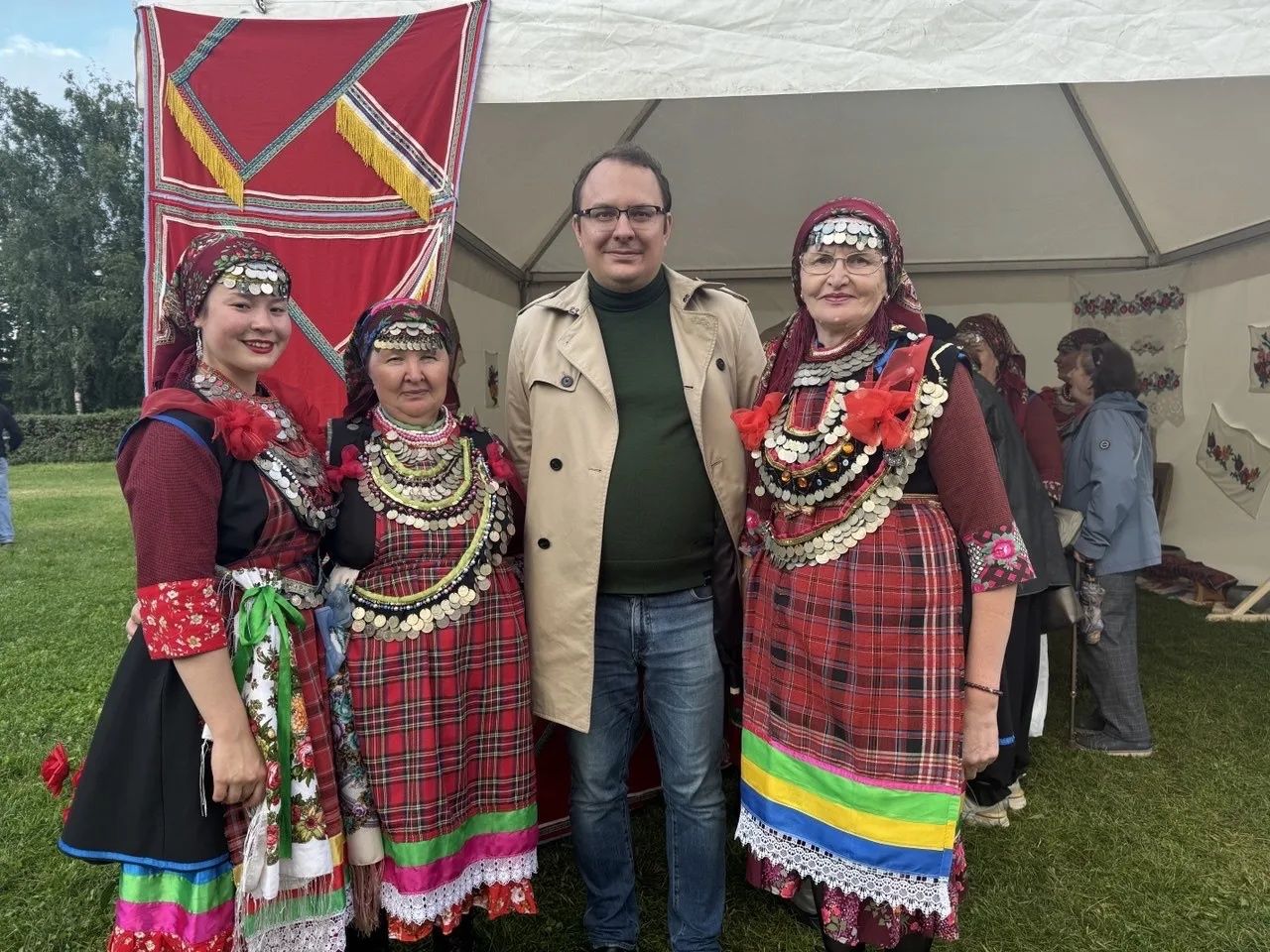 Татарстан удмуртлары: тел, гореф-гадәтләр һәм заман — галим Алексей Арзамасов белән әңгәмә