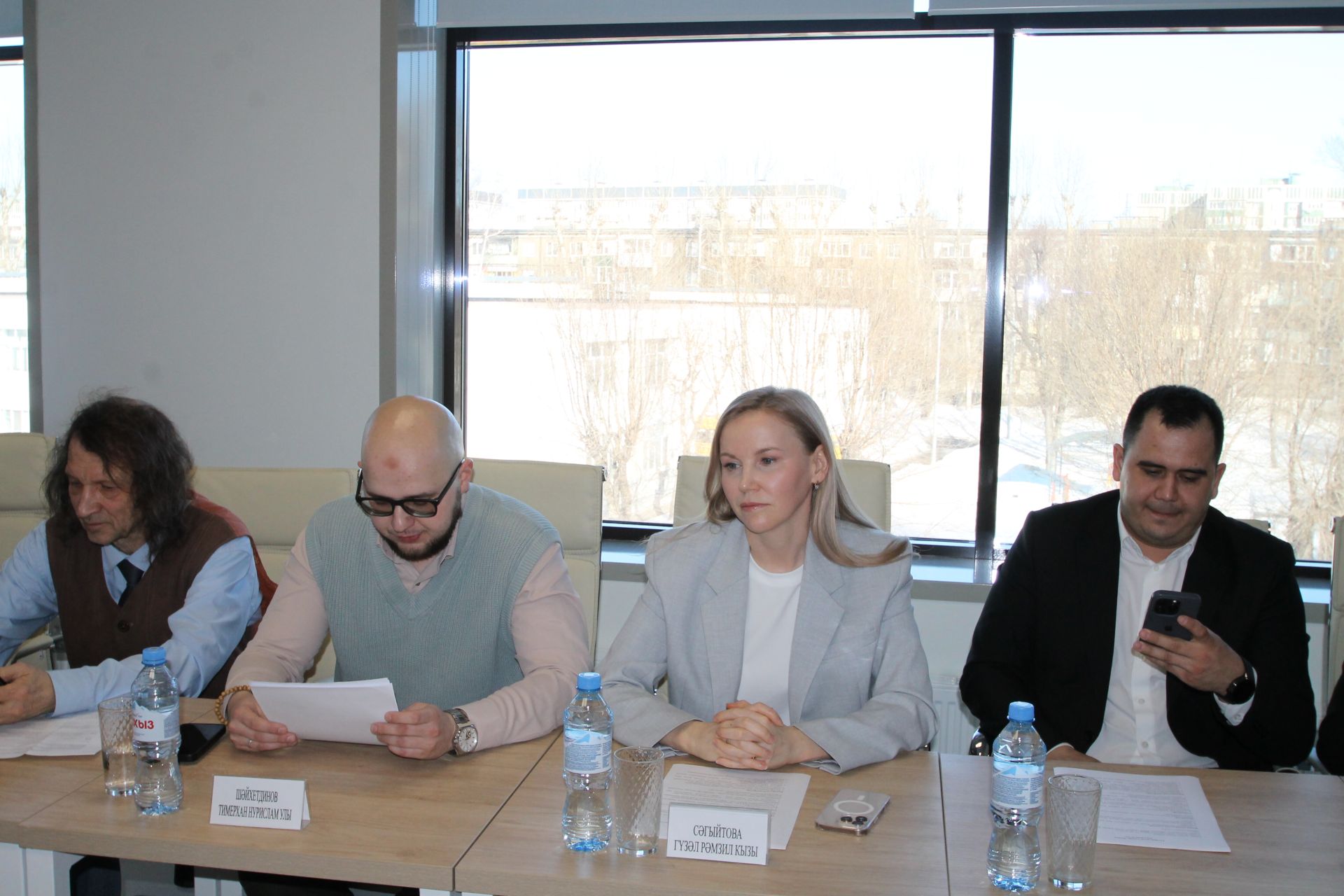 Дөньялыкта диваналарны гына мәҗбүриләп булмый