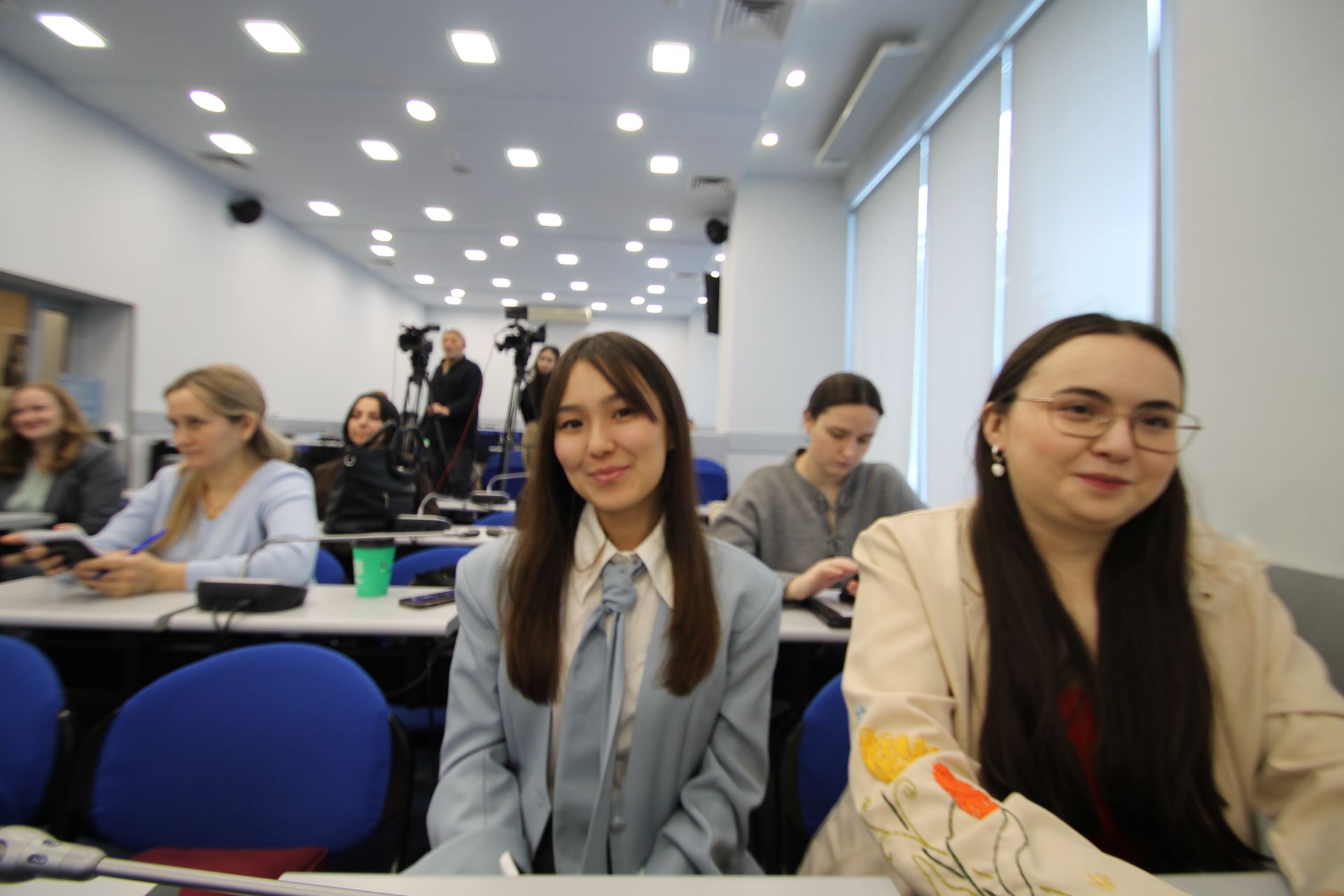 Фестивальләрдә һәм грант конкурсларында катнашыгыз!