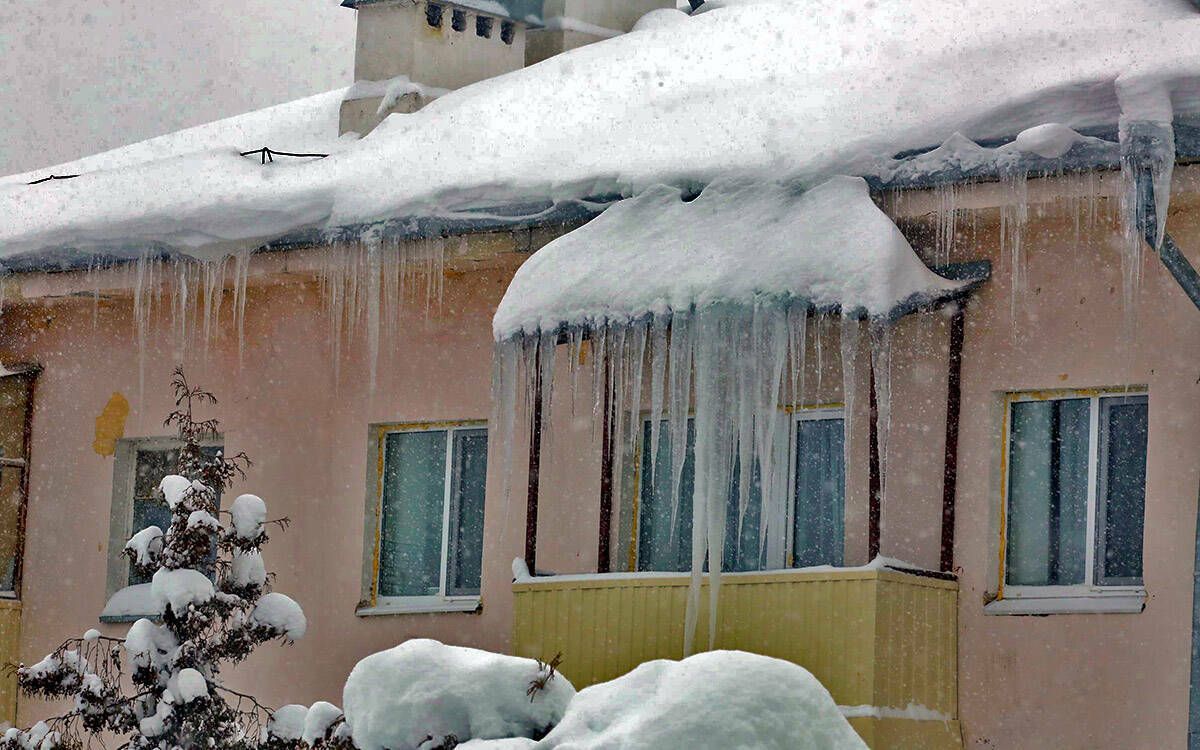 Аска түгел, өскә карап йөрер чак