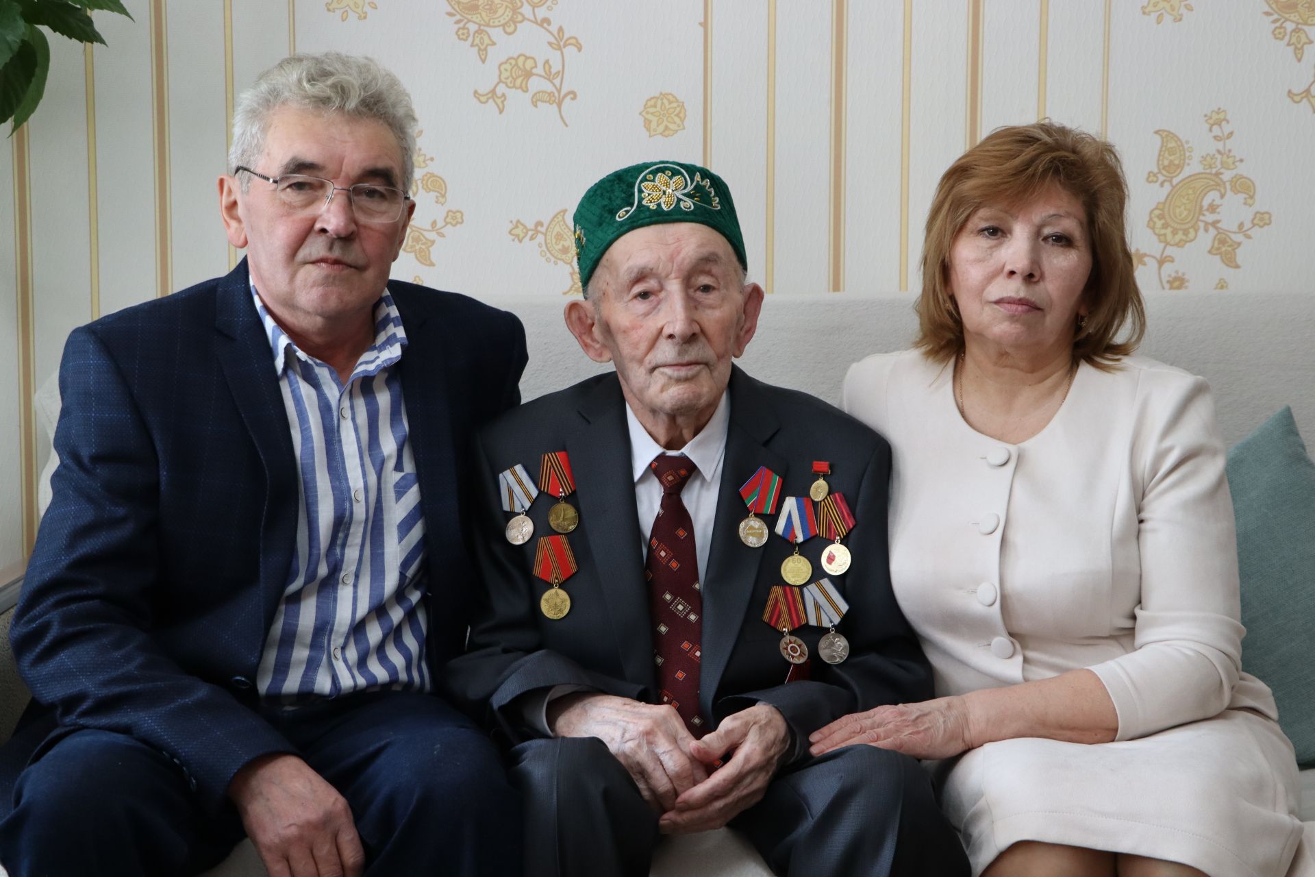 78 ел парлы гомер итү сере: «Күпсенмәскә, көнләшмәскә»