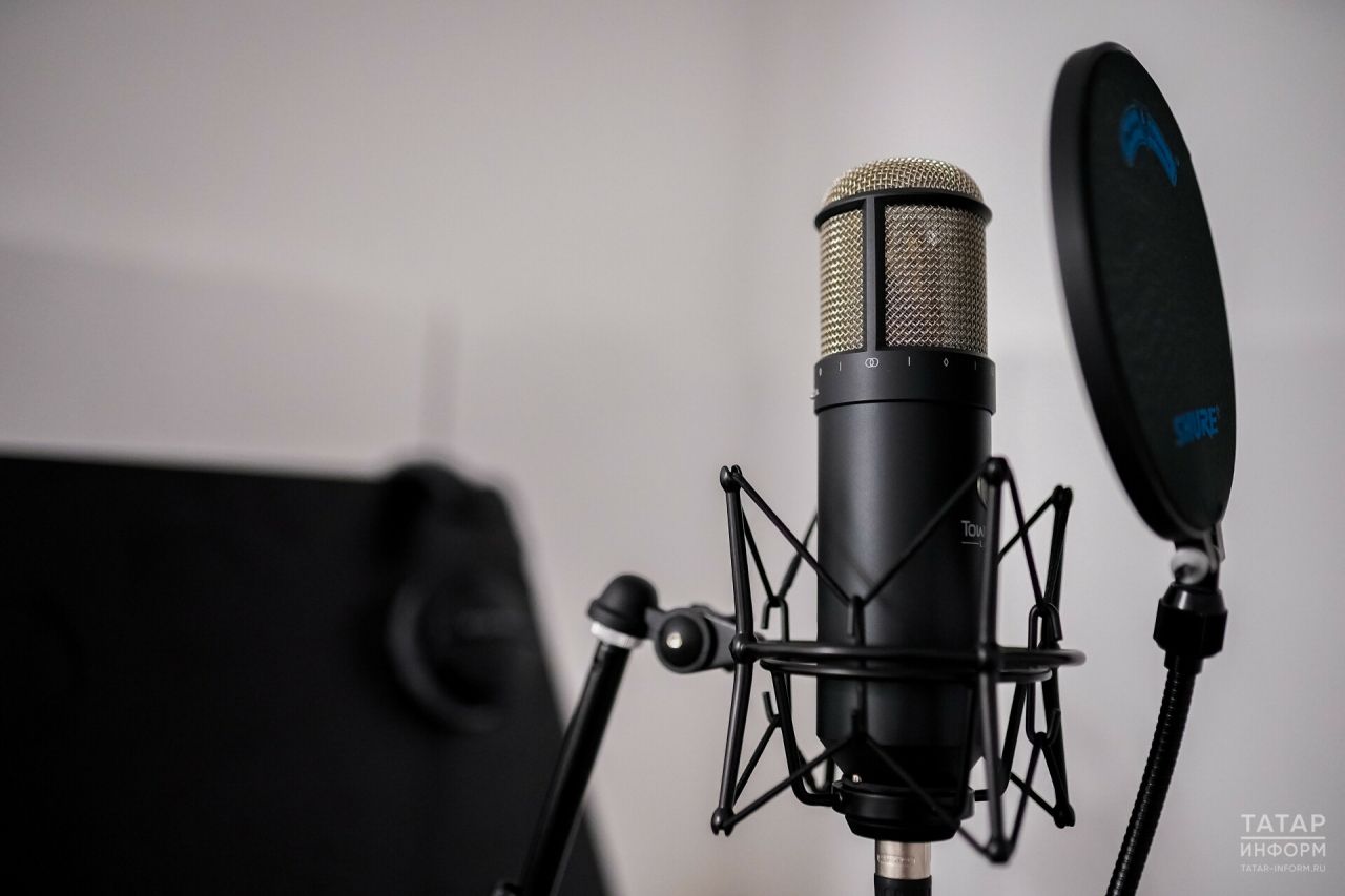 “Ике ел буе җырлап йөргән җырымны болай гына кешегә бирәсе килми”: җыр кемнеке?