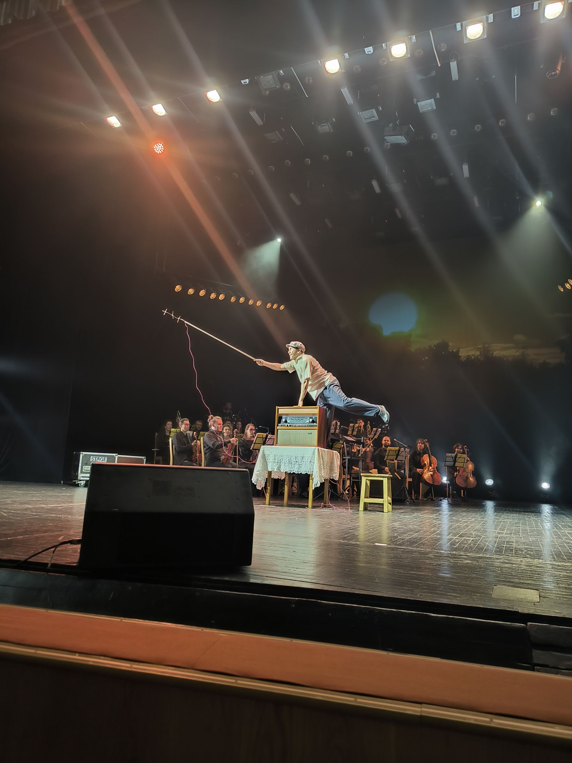 Тинчурин театрында Зөлфәт Хәким концерты узды