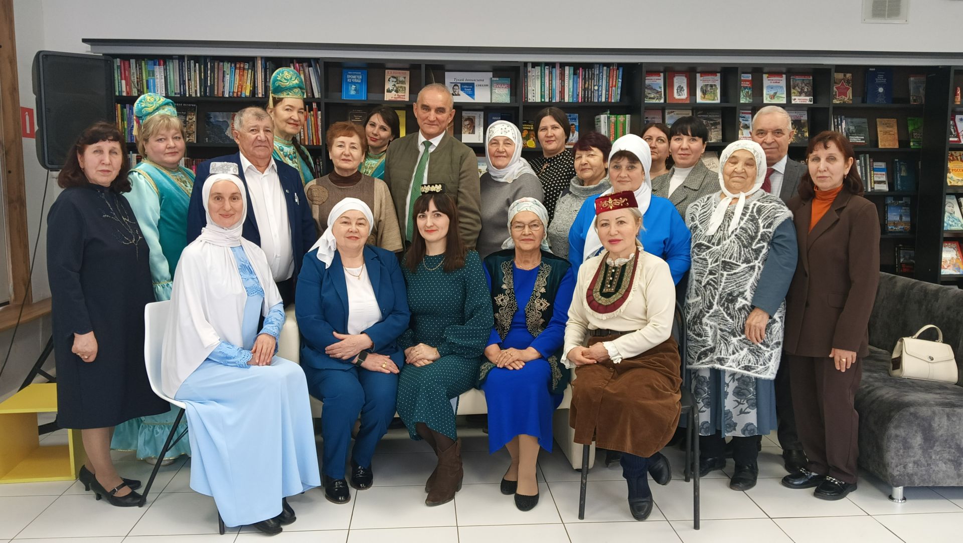 Татарстан язучылары Ульяновск өлкәсе әдәбият сөючеләре белән очрашты