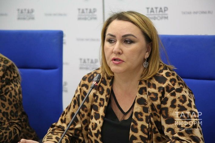 Җырчы Лилия Муллагалиева ябыгу үзәгенә барган