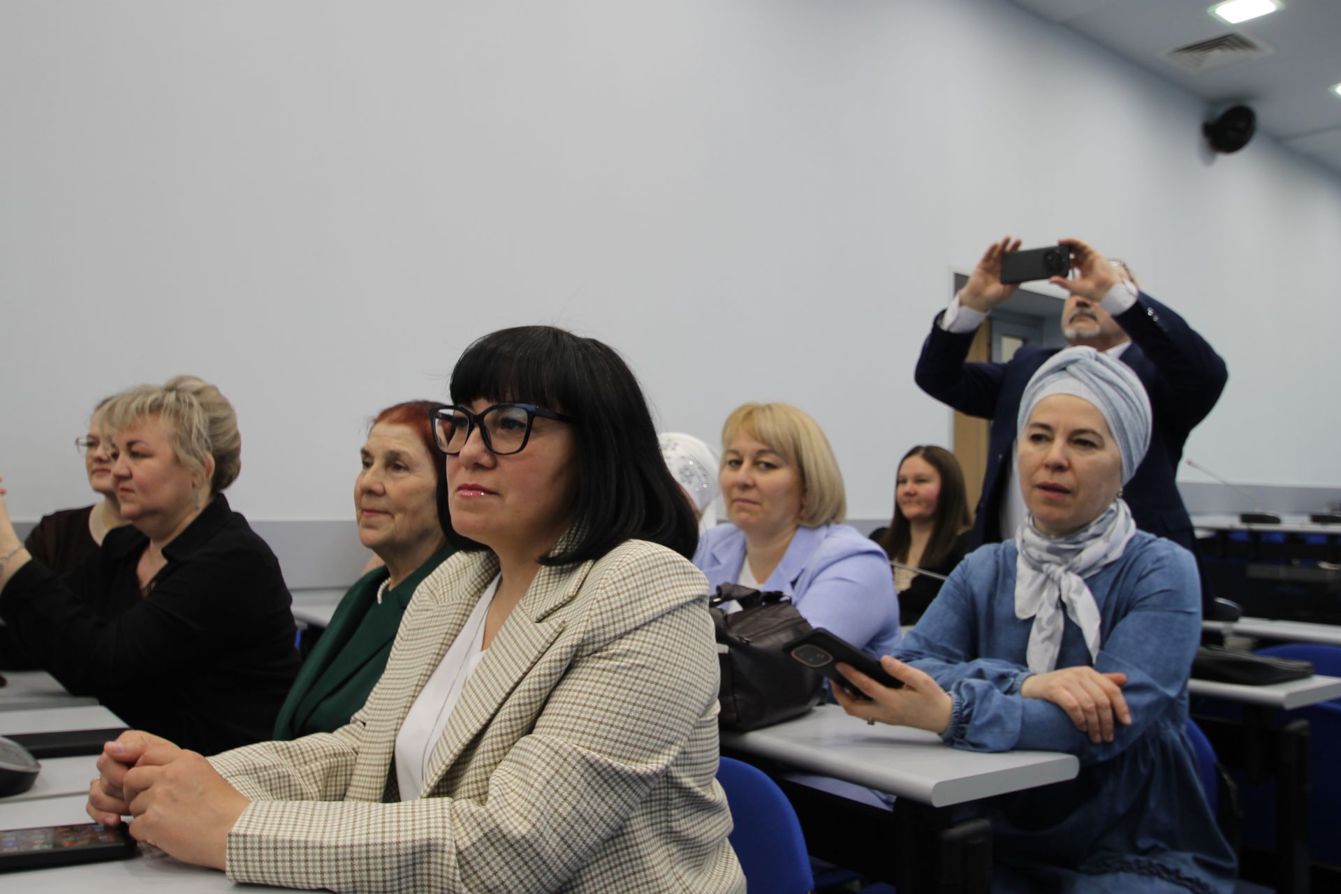 Соңгы газета укучысы һәм соңгы почтальон көннәренә калырга язмасын