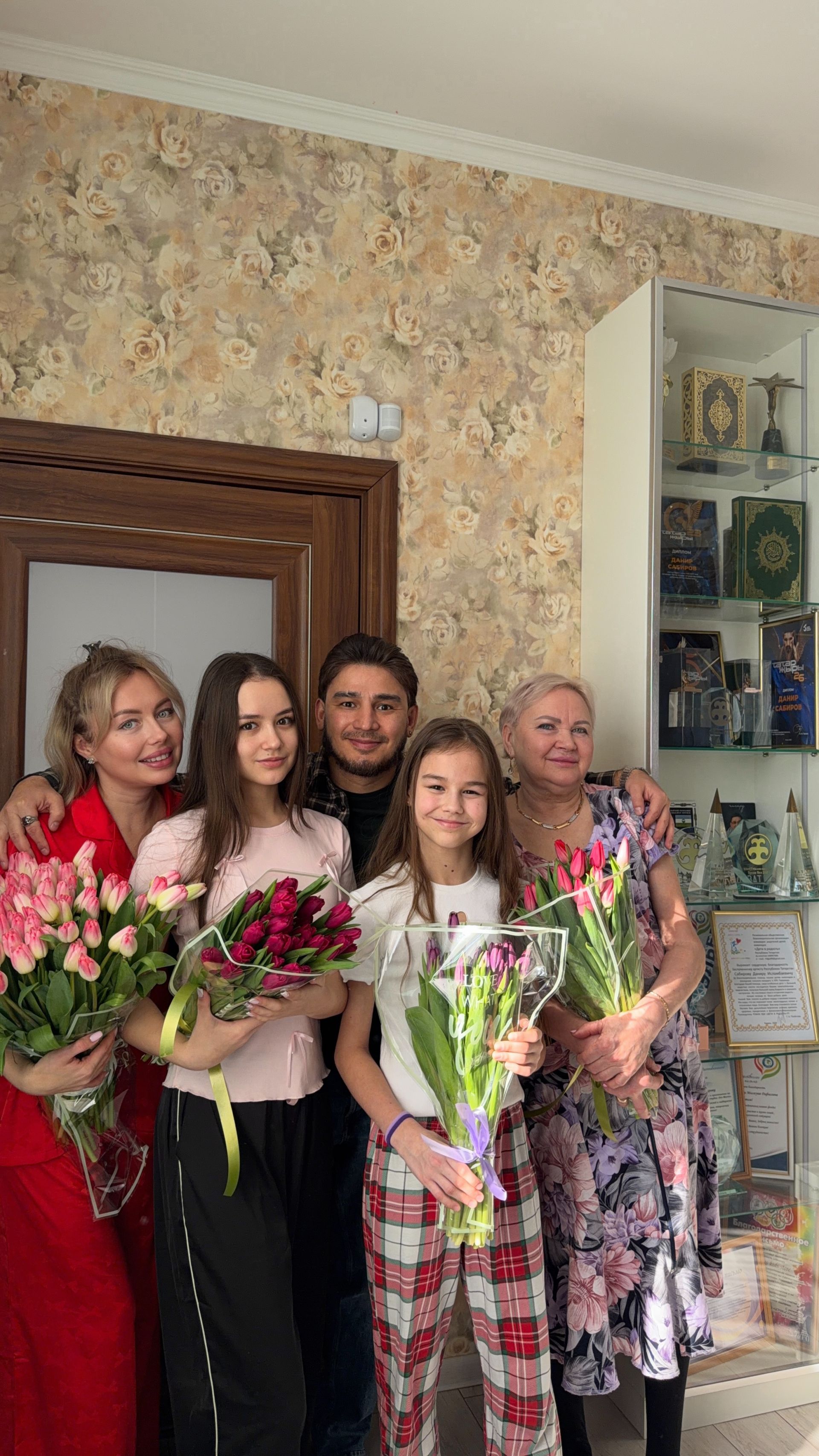 Миләүшә Сабирова: “Кияүгә чыгуымны аңламыйча калдым”