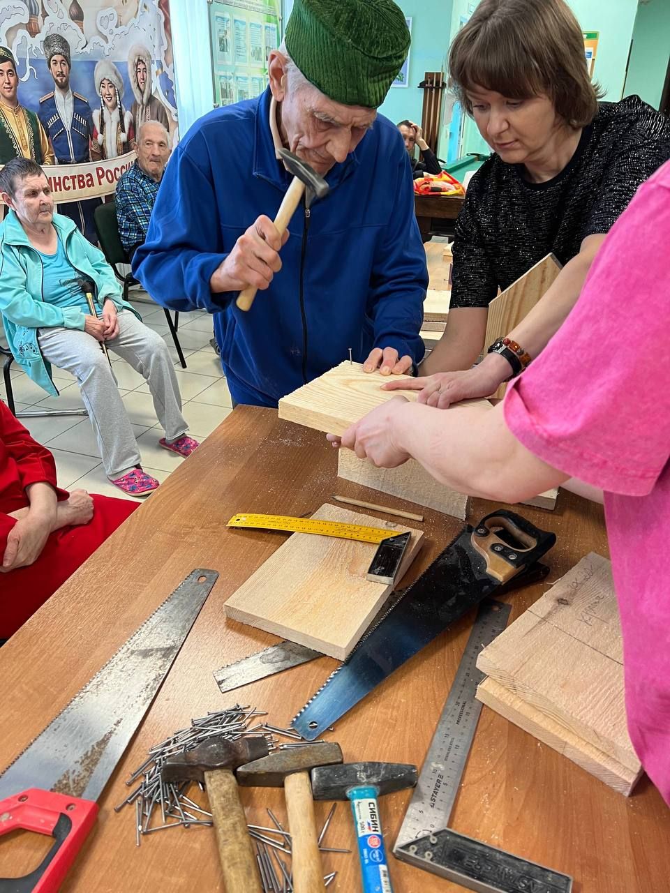 «39 елдан соң — беренче сыерчык оясы»: Мамадышта студентлар һәм интернатта яшәүчеләр бергә иҗат итте