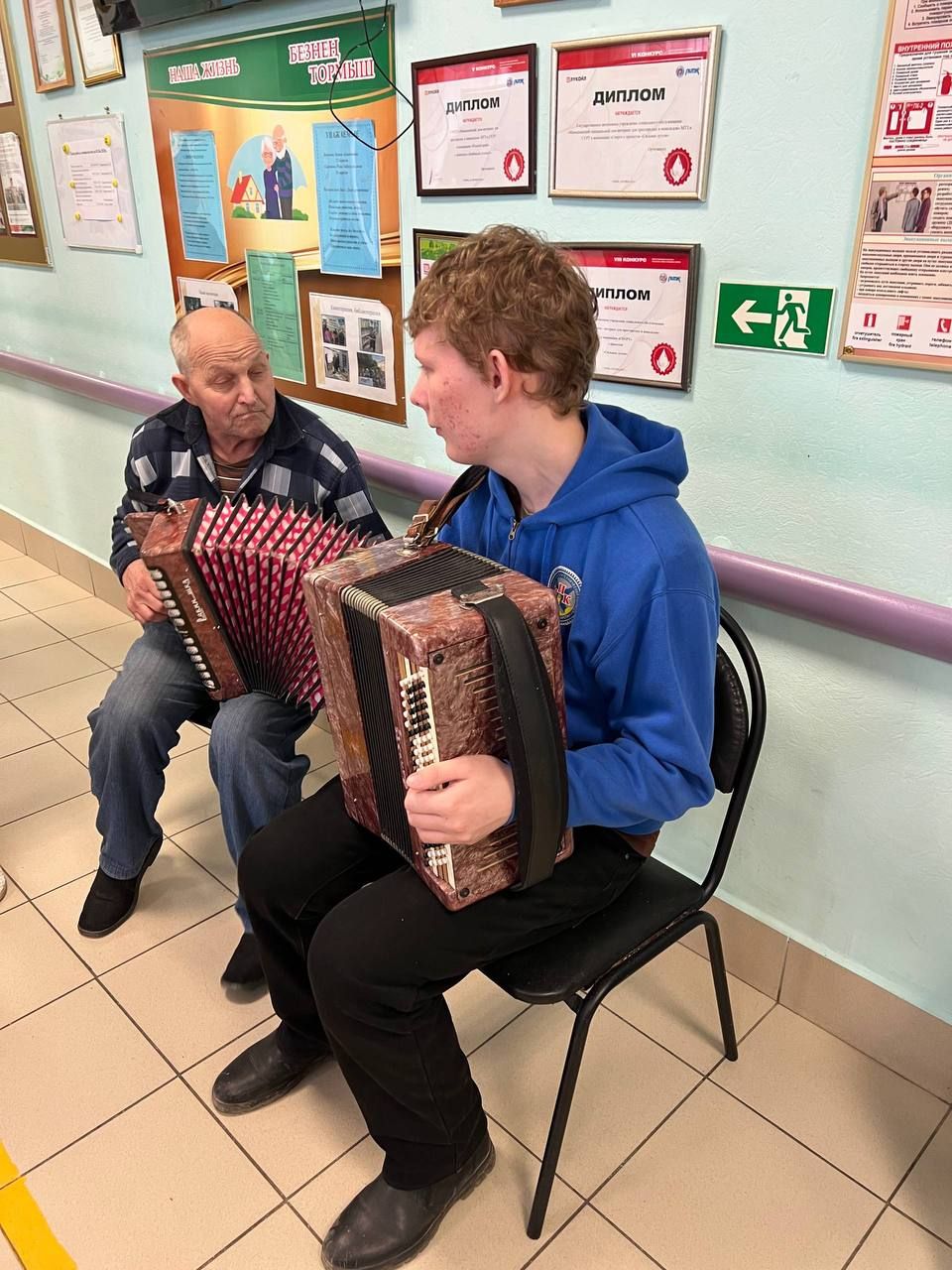 «39 елдан соң — беренче сыерчык оясы»: Мамадышта студентлар һәм интернатта яшәүчеләр бергә иҗат итте