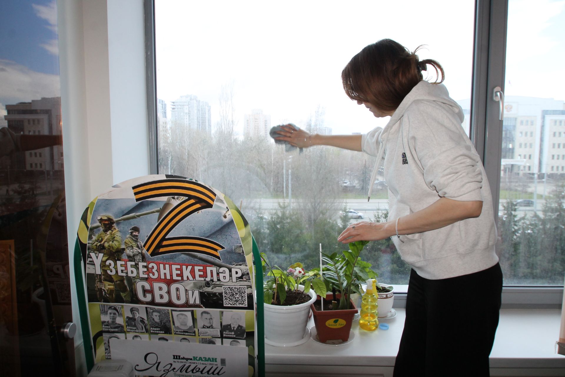 «Өмә дә, коймак та»: «Татмедиа»да журналистларны тәмле сый белән куандырдылар