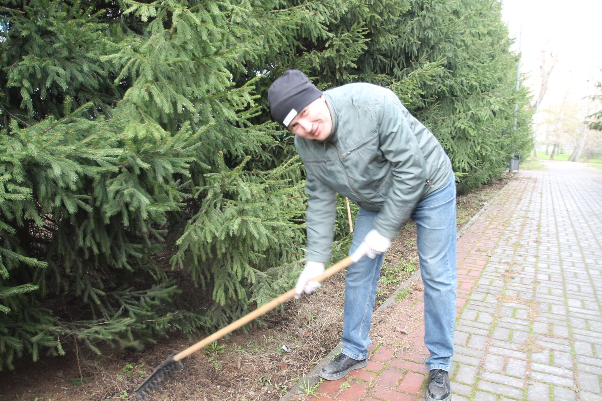 «Өмә дә, коймак та»: «Татмедиа»да журналистларны тәмле сый белән куандырдылар