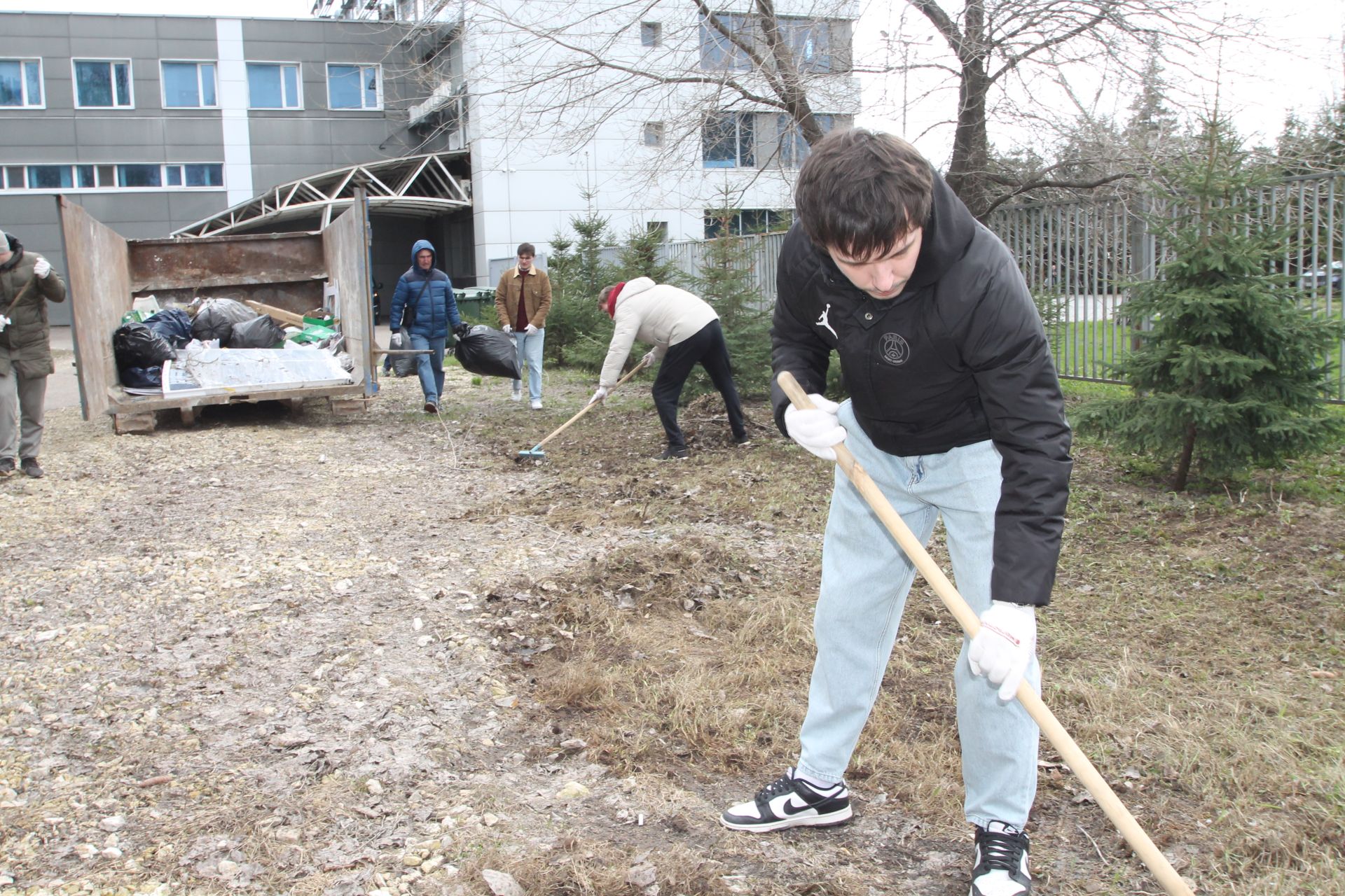 «Өмә дә, коймак та»: «Татмедиа»да журналистларны тәмле сый белән куандырдылар