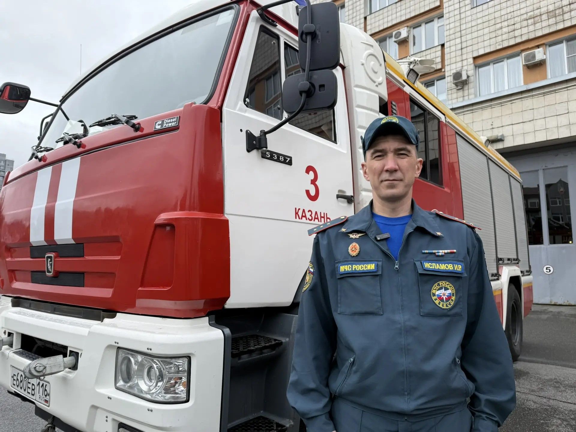 Янгын сүндерүчегә “тыныч йокы” теләмәгез. 30 апрель – янгын сүндерүчеләр көне билгеләп үтелә