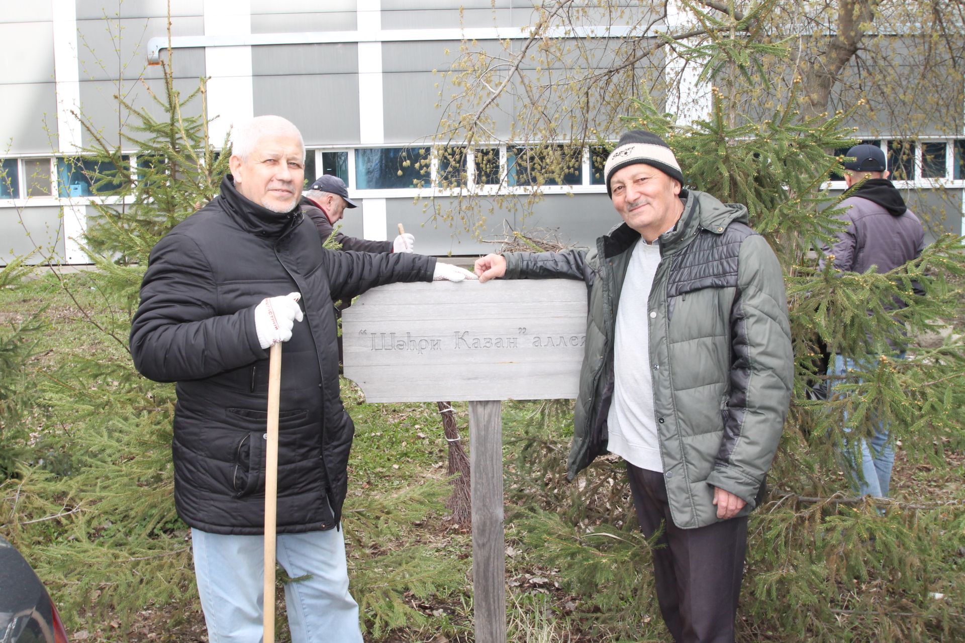 «Өмә дә, коймак та»: «Татмедиа»да журналистларны тәмле сый белән куандырдылар