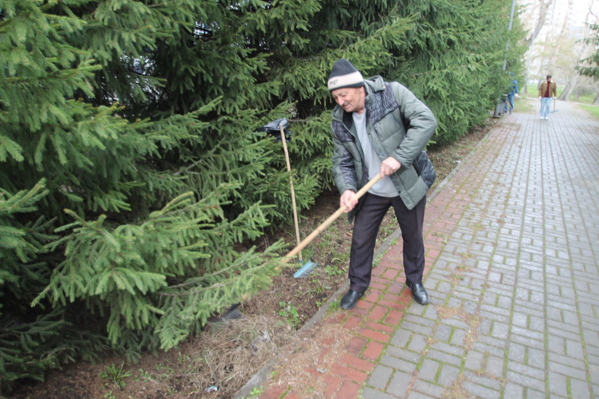 «Өмә дә, коймак та»: «Татмедиа»да журналистларны тәмле сый белән куандырдылар