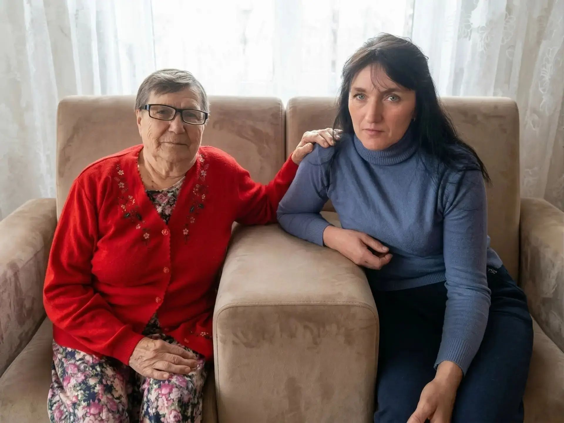 Янгыннан соң урамда калган әбине үзенә алып кайткан