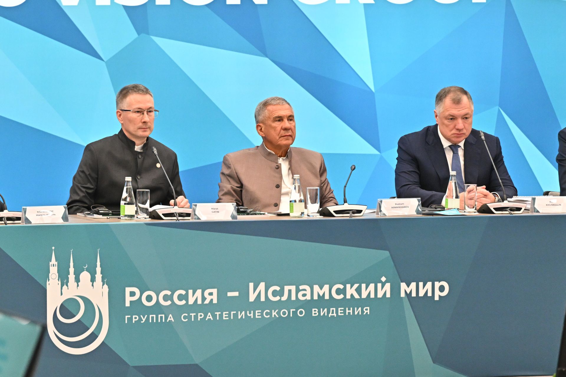 Көнбатыш илләренең икеяклы сәясәте сугышлар китереп чыгара