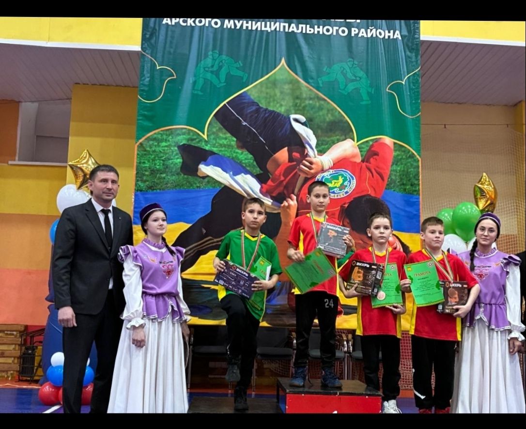 “Откан акчаларына бүләкләр алып туганнарга өләшә”