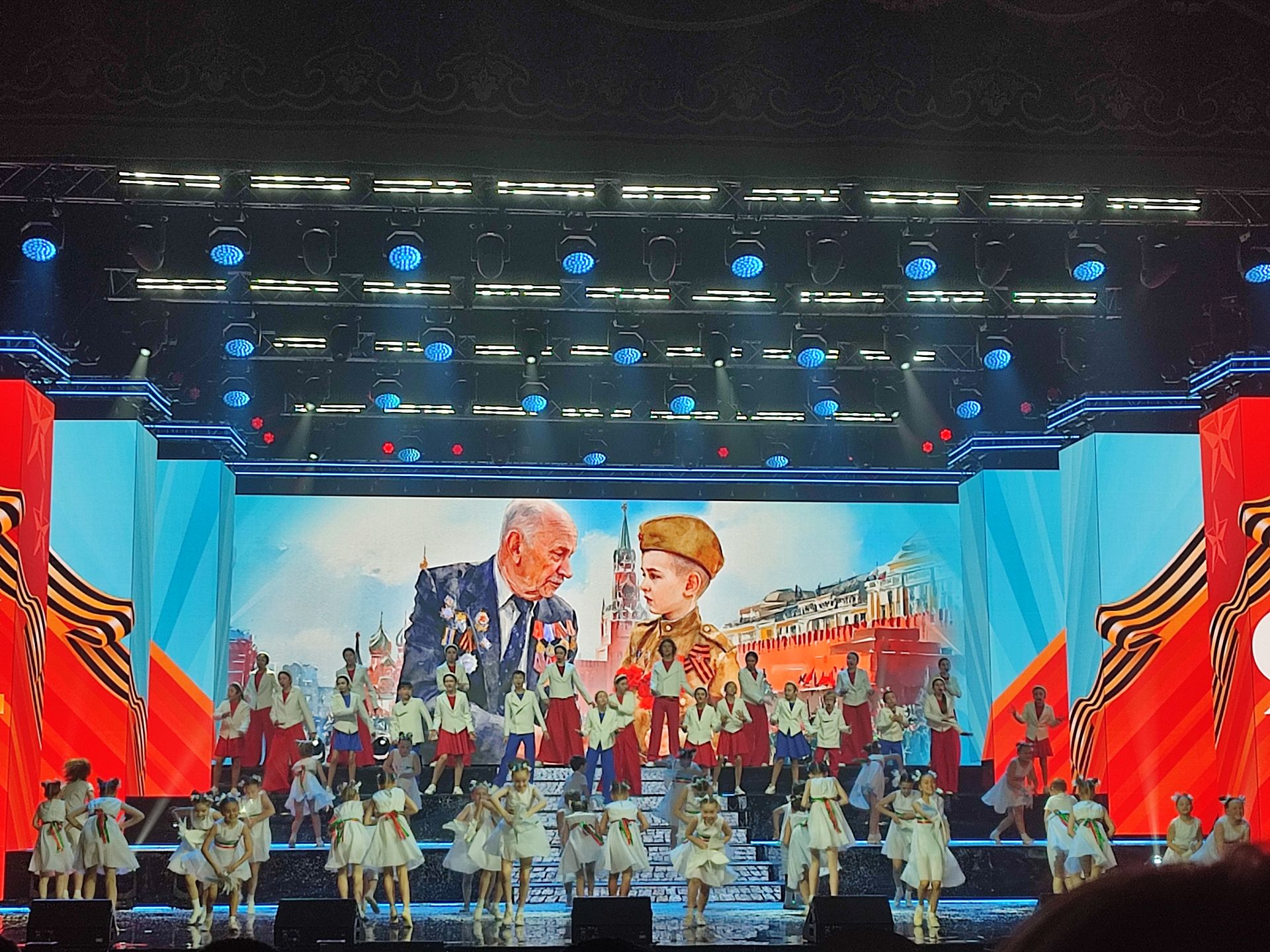 Рөстәм Миңнеханов: «Җиңүчеләр буыны безнең йөрәкләрдә мәңге яшәр»
