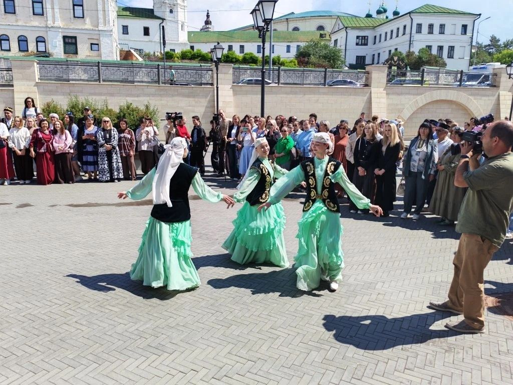 Казанда Сабантуйга бүләк җыйдылар