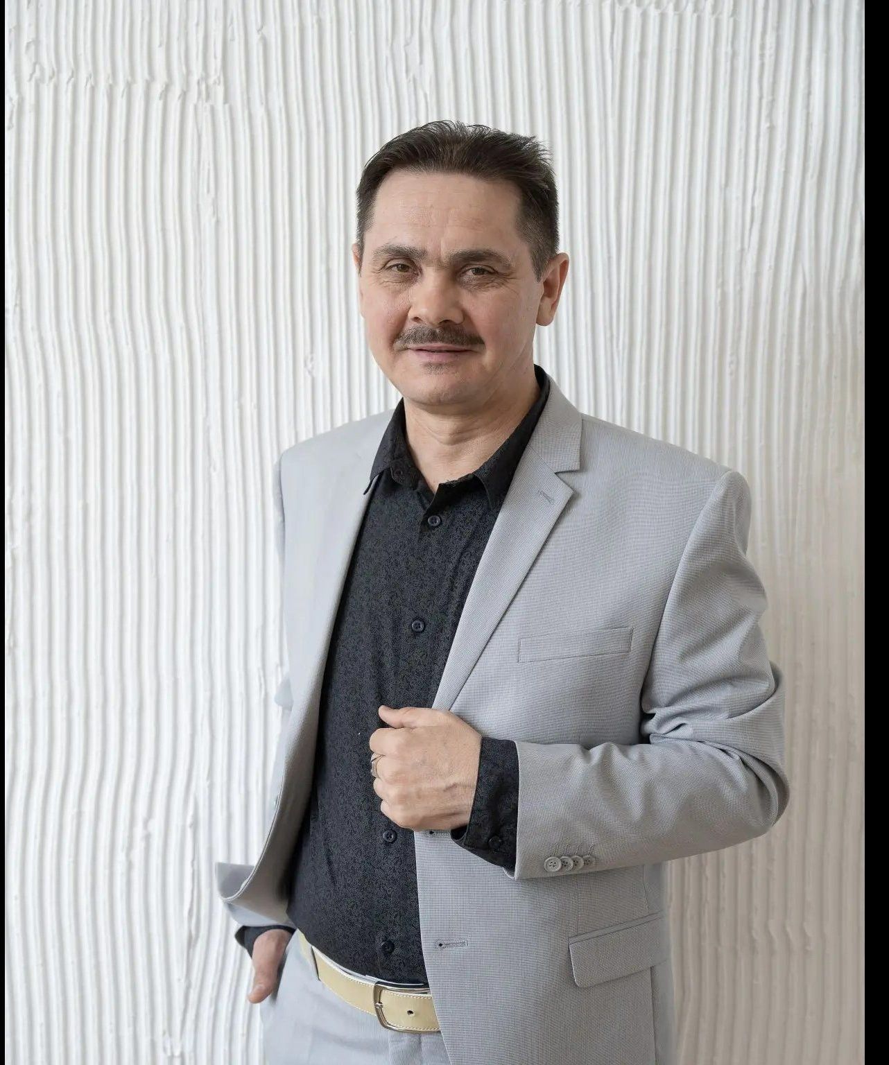 26 ел театрда: “Көлкеле образлар да уйландырырга тиеш”