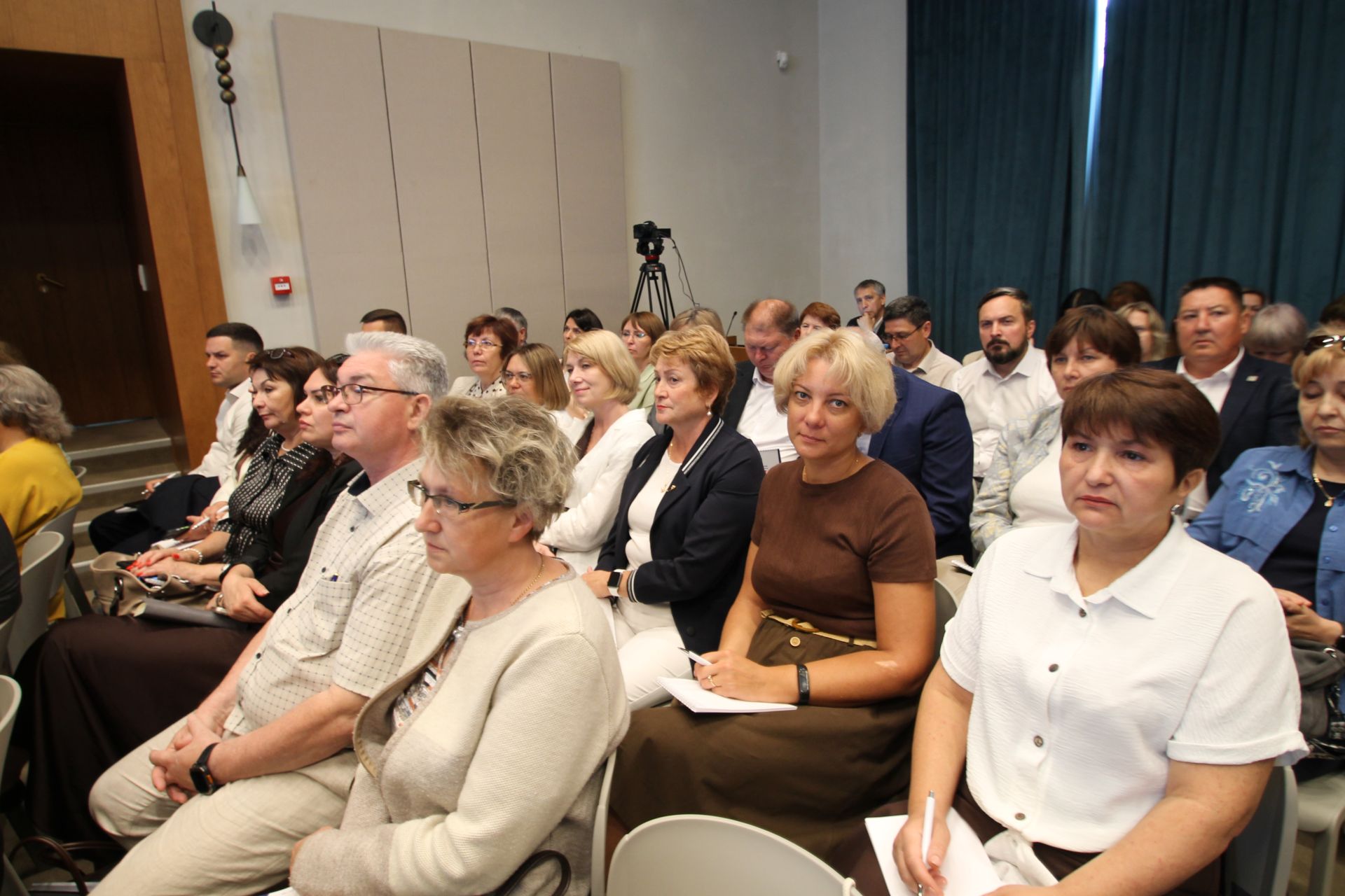 Депутатлар сайлау көне билгеле: Татарстанда меңнәрчә участок эшләячәк