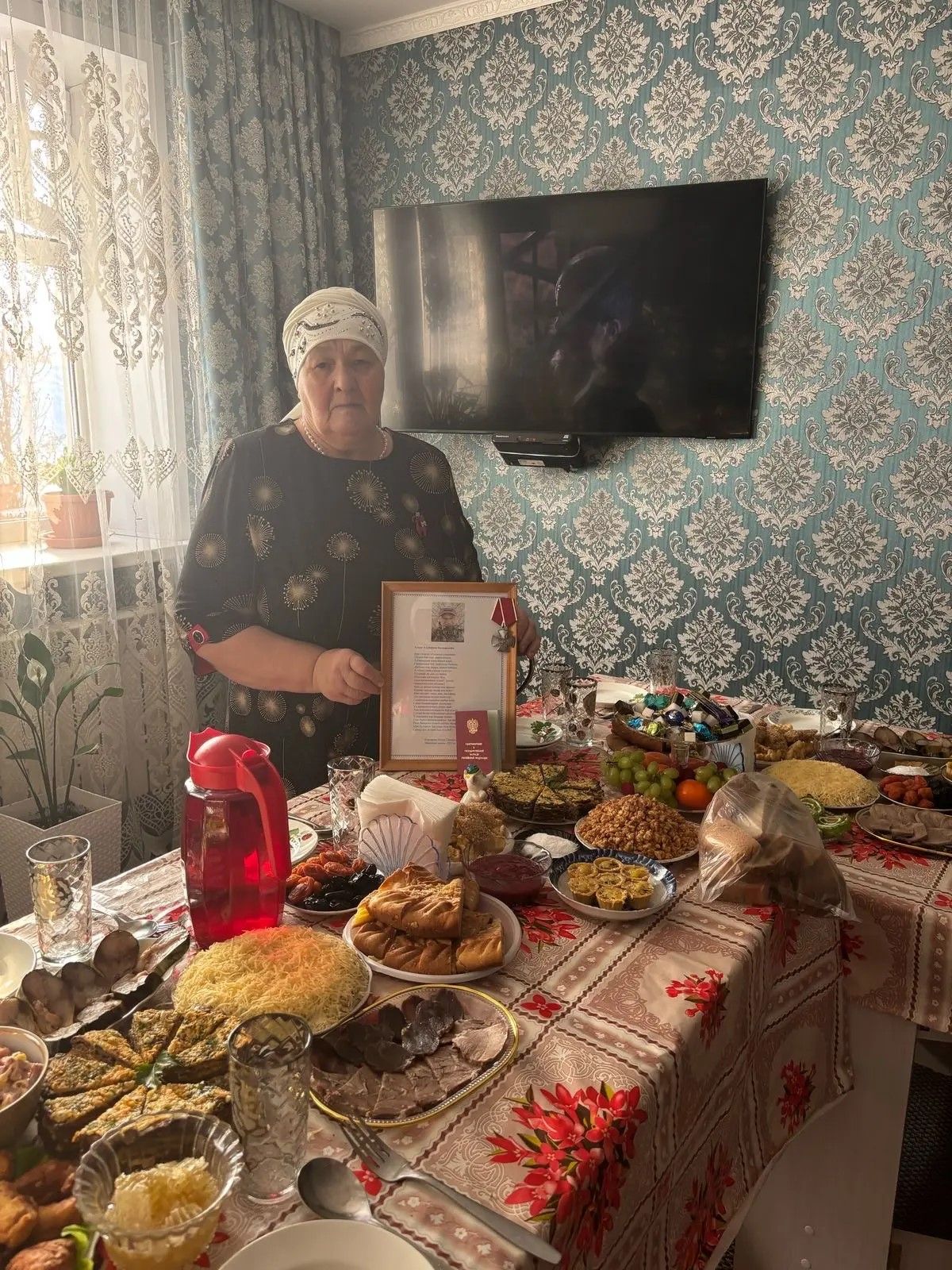 «Мин китәргә тиеш, әни, ачуланма»