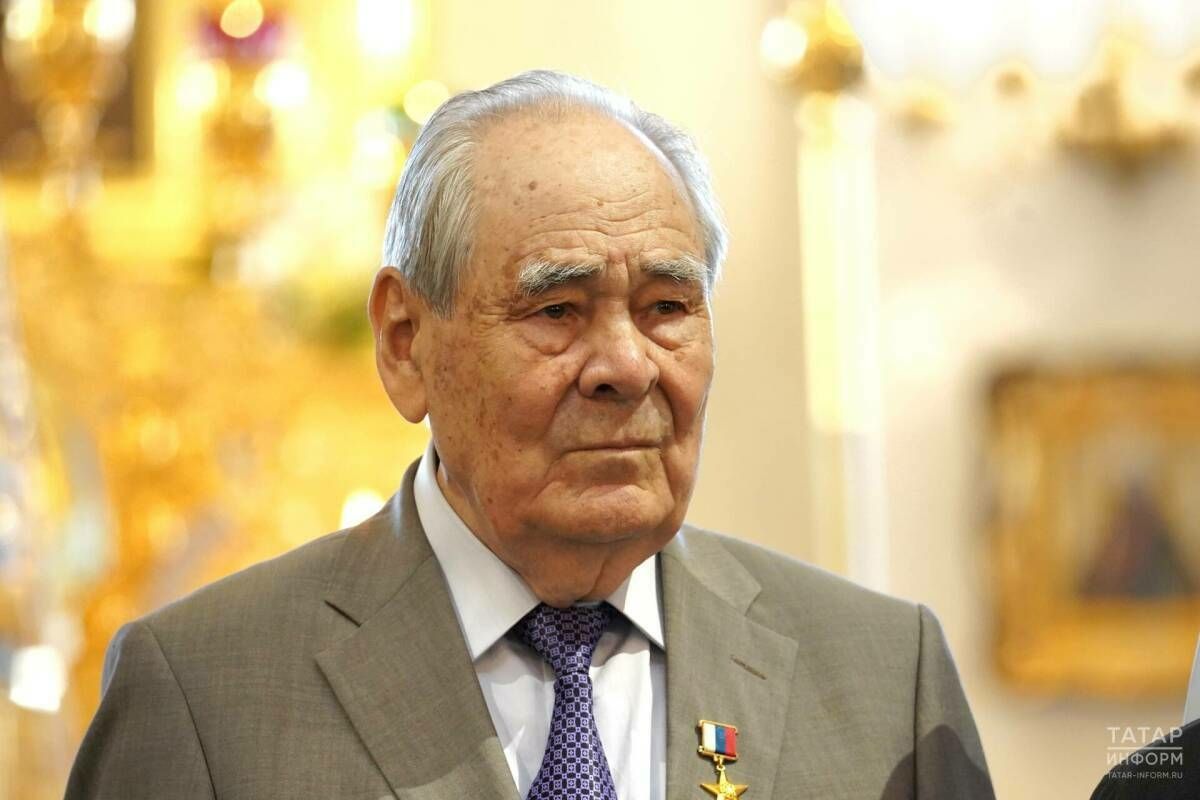 Минтимер Шәймиев Дәүләт Думасына депутатлар сайлауда тавыш бирде