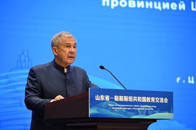 Рөстәм Миңнеханов эш визиты белән Кытайга килде
