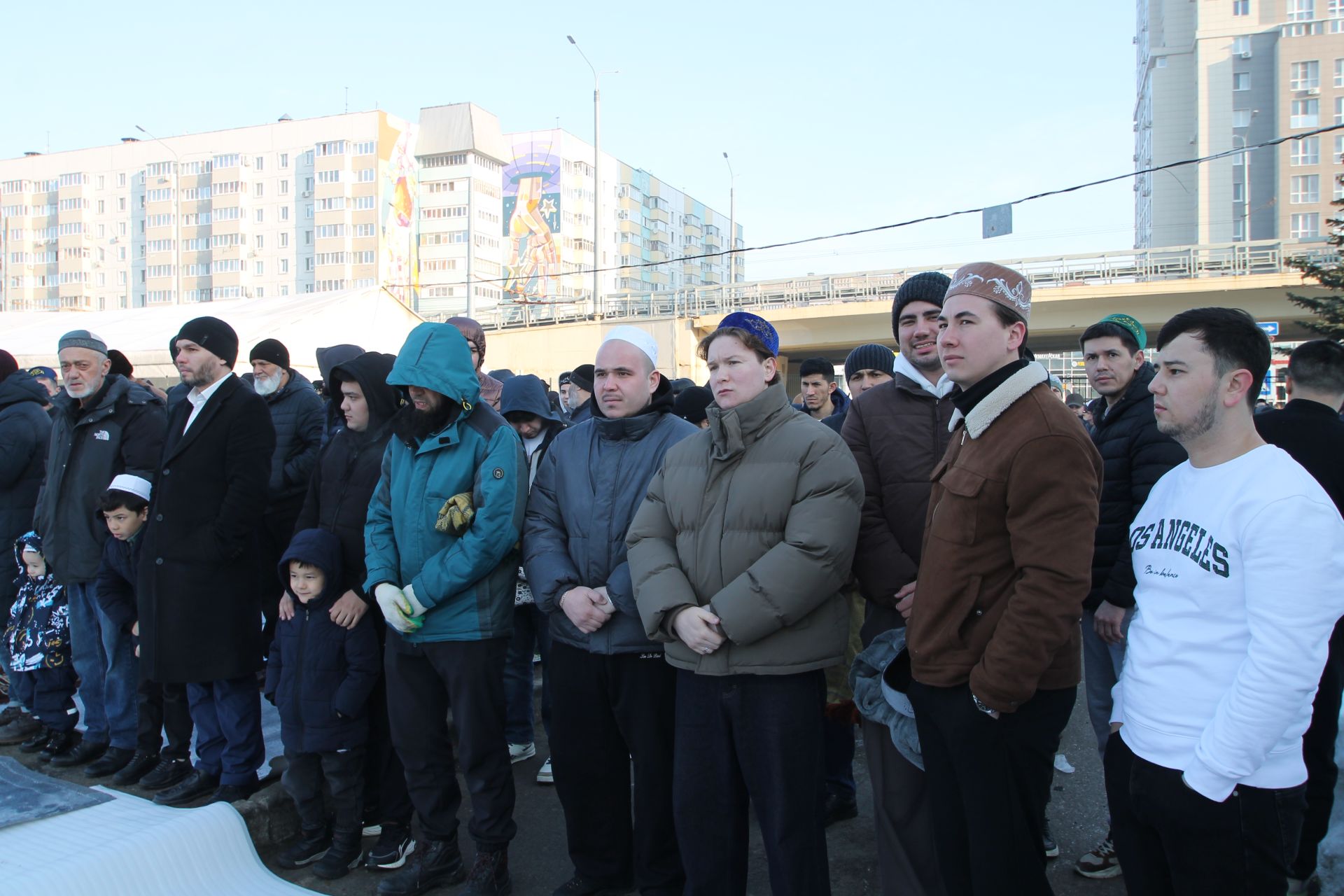 Казанның Яңа Савин районындагы «Казан нуры» мәчетендә Ураза гаете колачлы итеп үткәрелде
