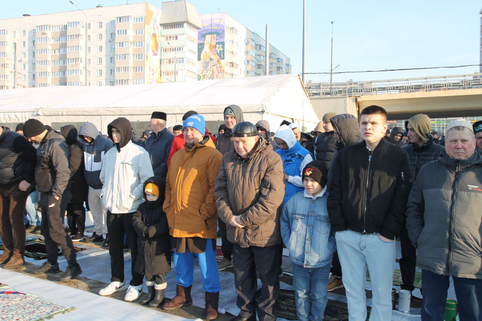 Казанның Яңа Савин районындагы «Казан нуры» мәчетендә Ураза гаете колачлы итеп үткәрелде