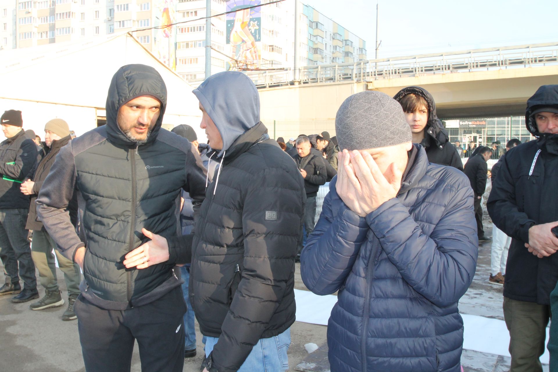 Казанның Яңа Савин районындагы «Казан нуры» мәчетендә Ураза гаете колачлы итеп үткәрелде