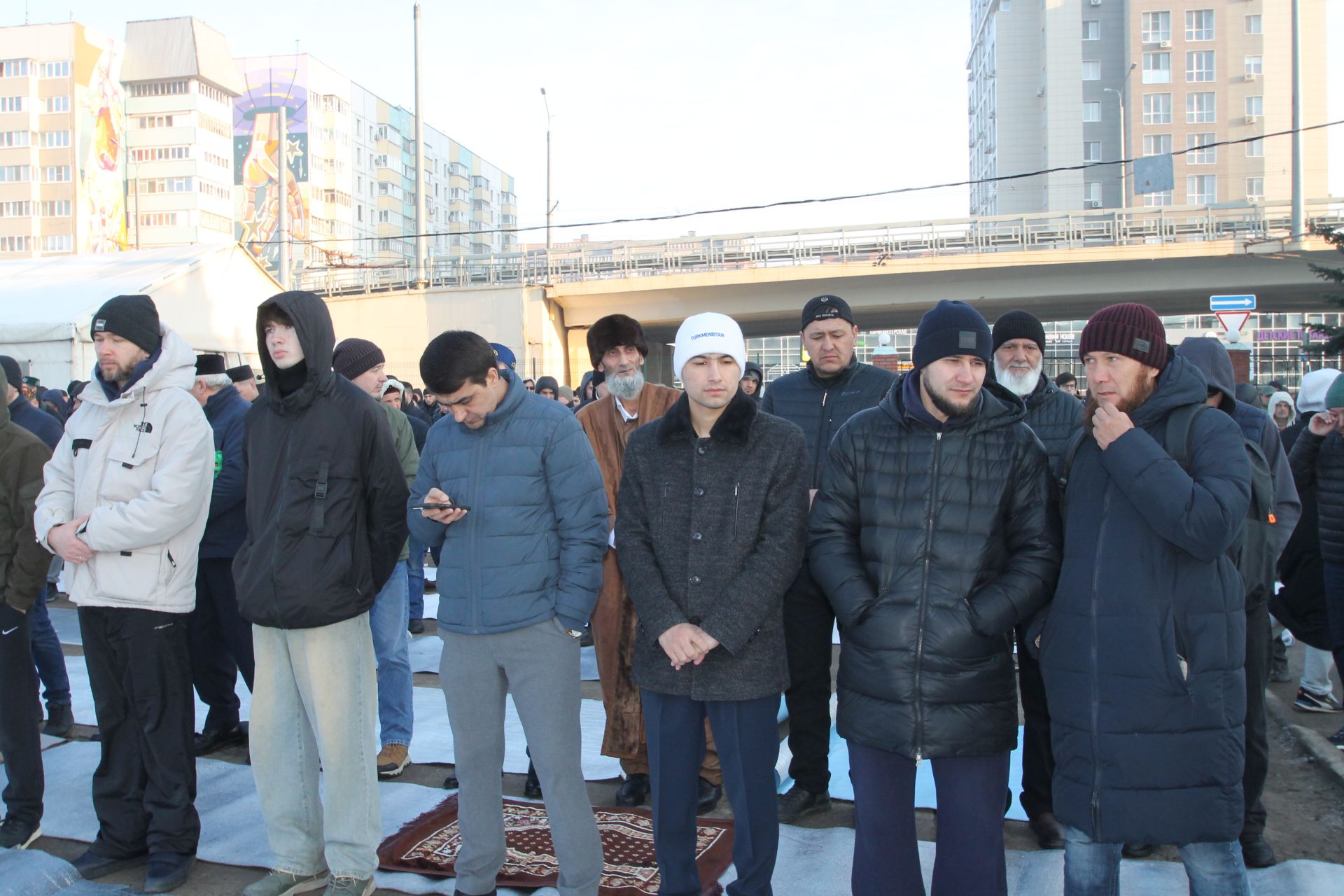 Казанның Яңа Савин районындагы «Казан нуры» мәчетендә Ураза гаете колачлы итеп үткәрелде