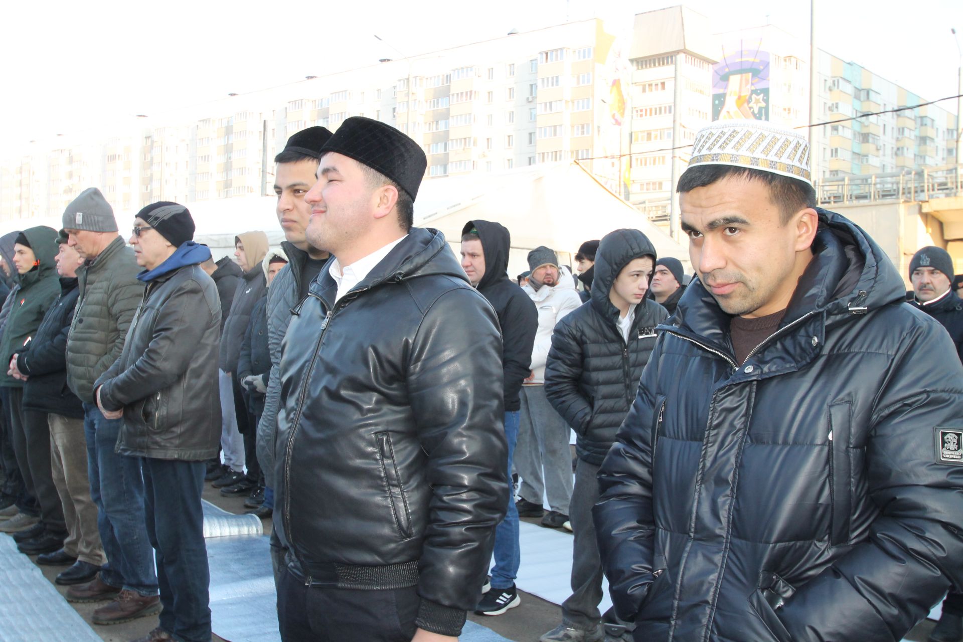 Казанның Яңа Савин районындагы «Казан нуры» мәчетендә Ураза гаете колачлы итеп үткәрелде