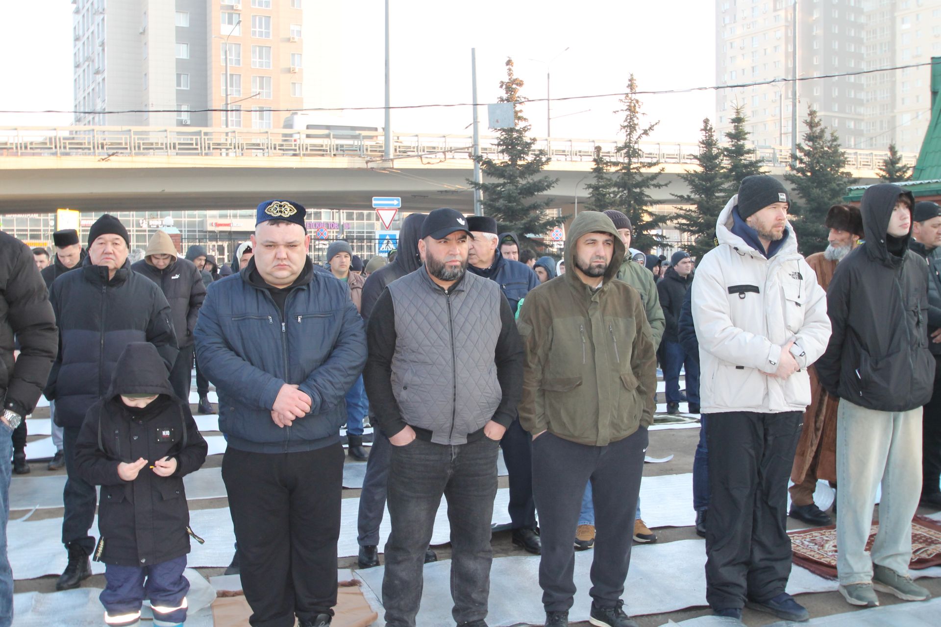 Казанның Яңа Савин районындагы «Казан нуры» мәчетендә Ураза гаете колачлы итеп үткәрелде