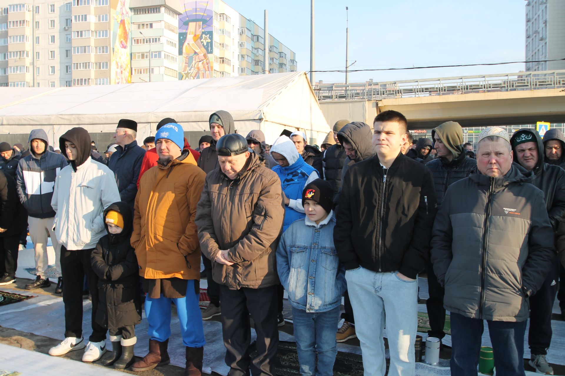 Казанның Яңа Савин районындагы «Казан нуры» мәчетендә Ураза гаете колачлы итеп үткәрелде