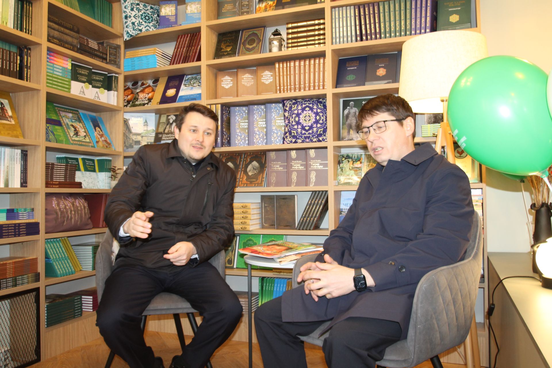 Казанда Бауман урамындагы татар китап кибете яңартылып ачылды