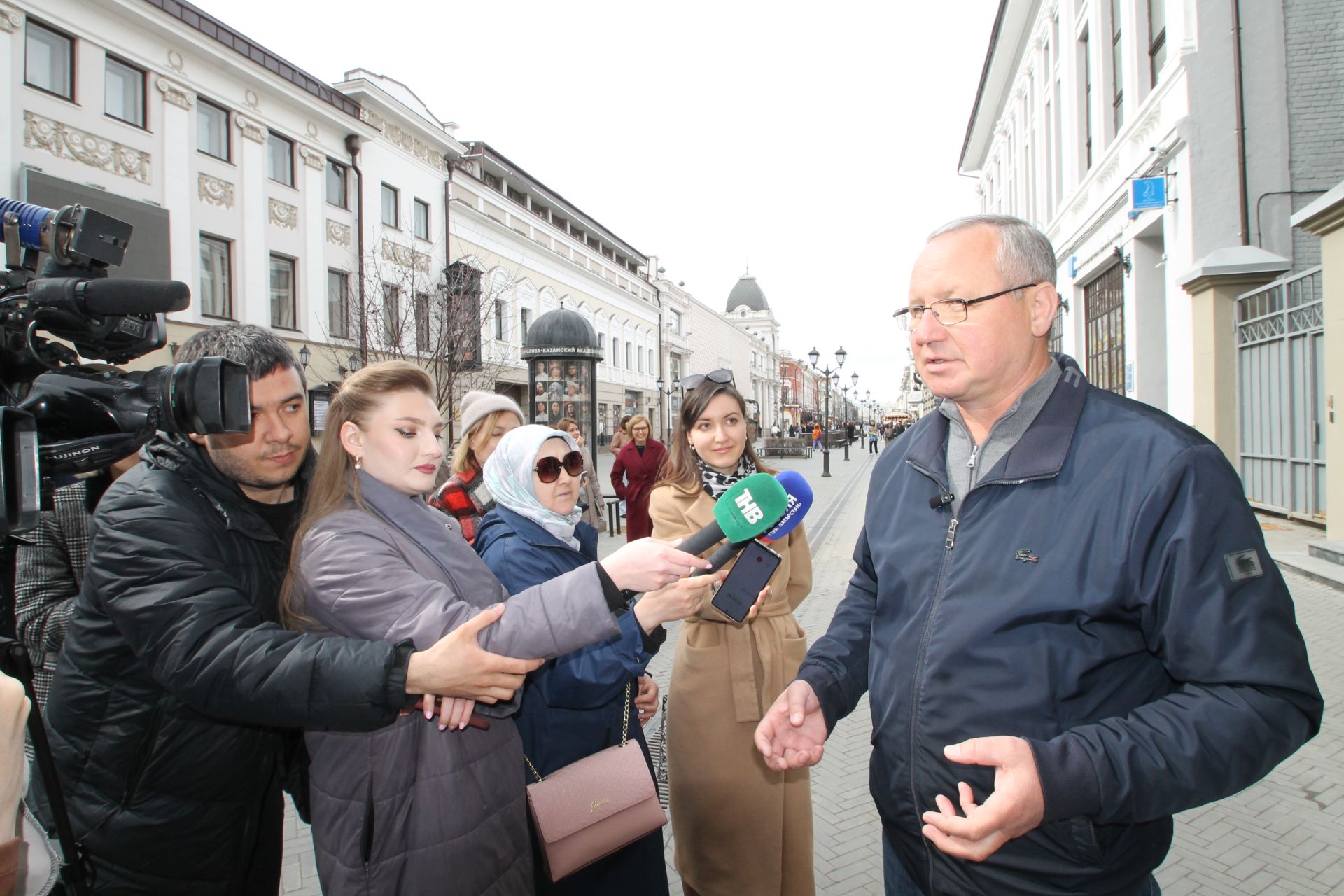 Казанда Бауман урамындагы татар китап кибете яңартылып ачылды