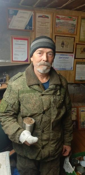 «Сорасалар да күгәрченнәремне сатмыйм, бүләк итәм»